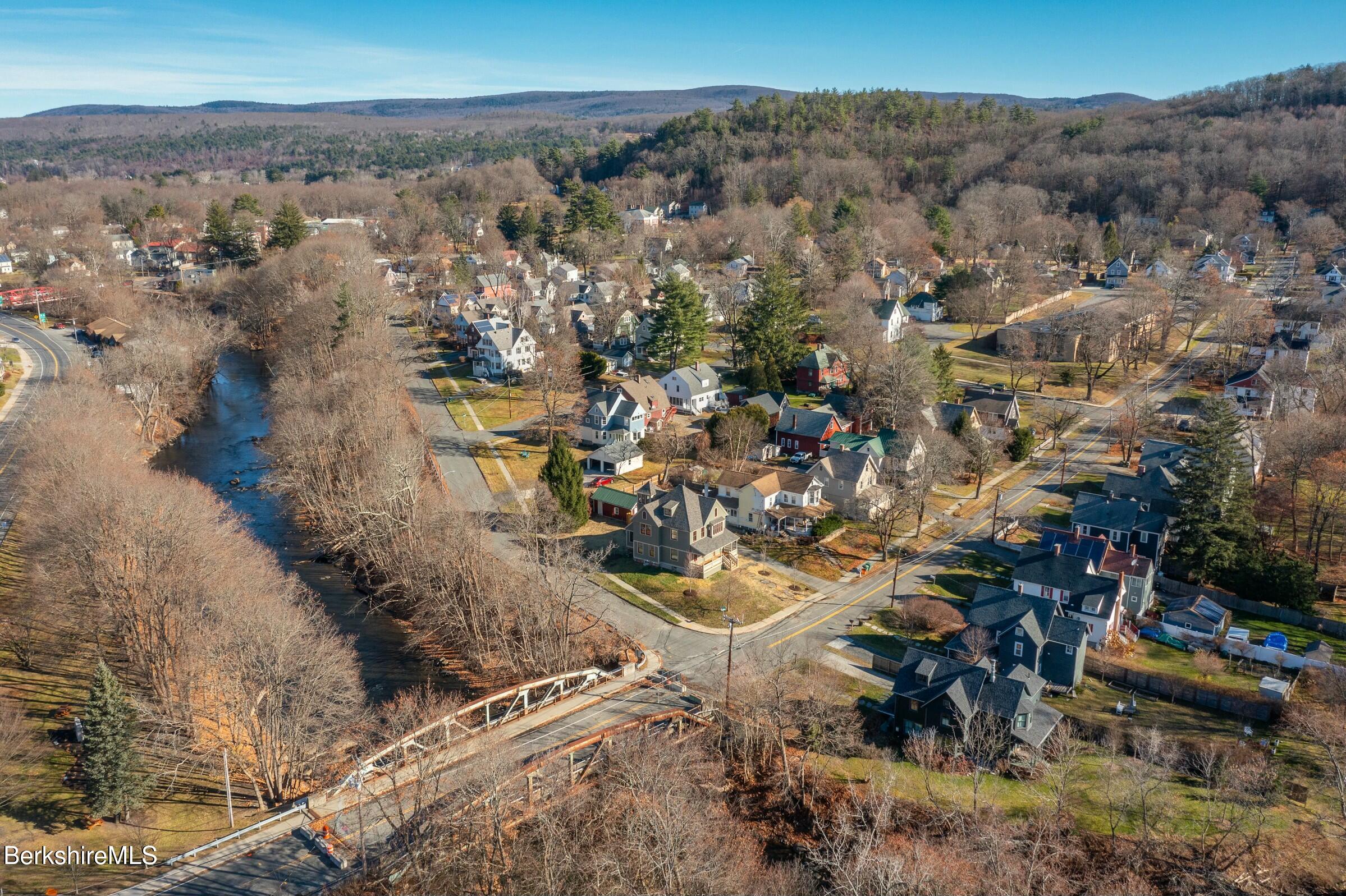 15 Cottage St, Great Barrington, Massachusetts image 36