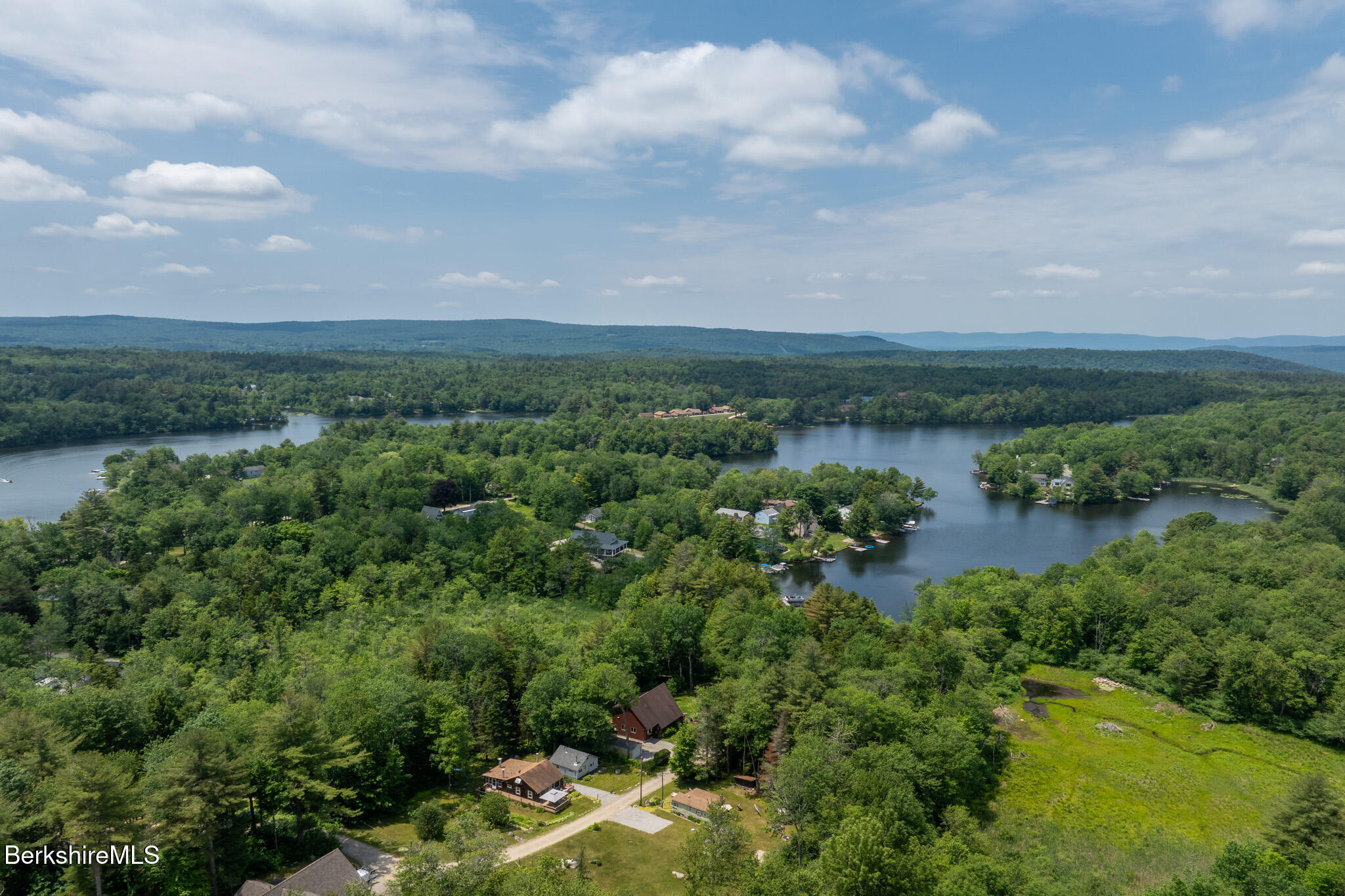 9 & 14 Bear Hill Rd, Hinsdale, Massachusetts image 38