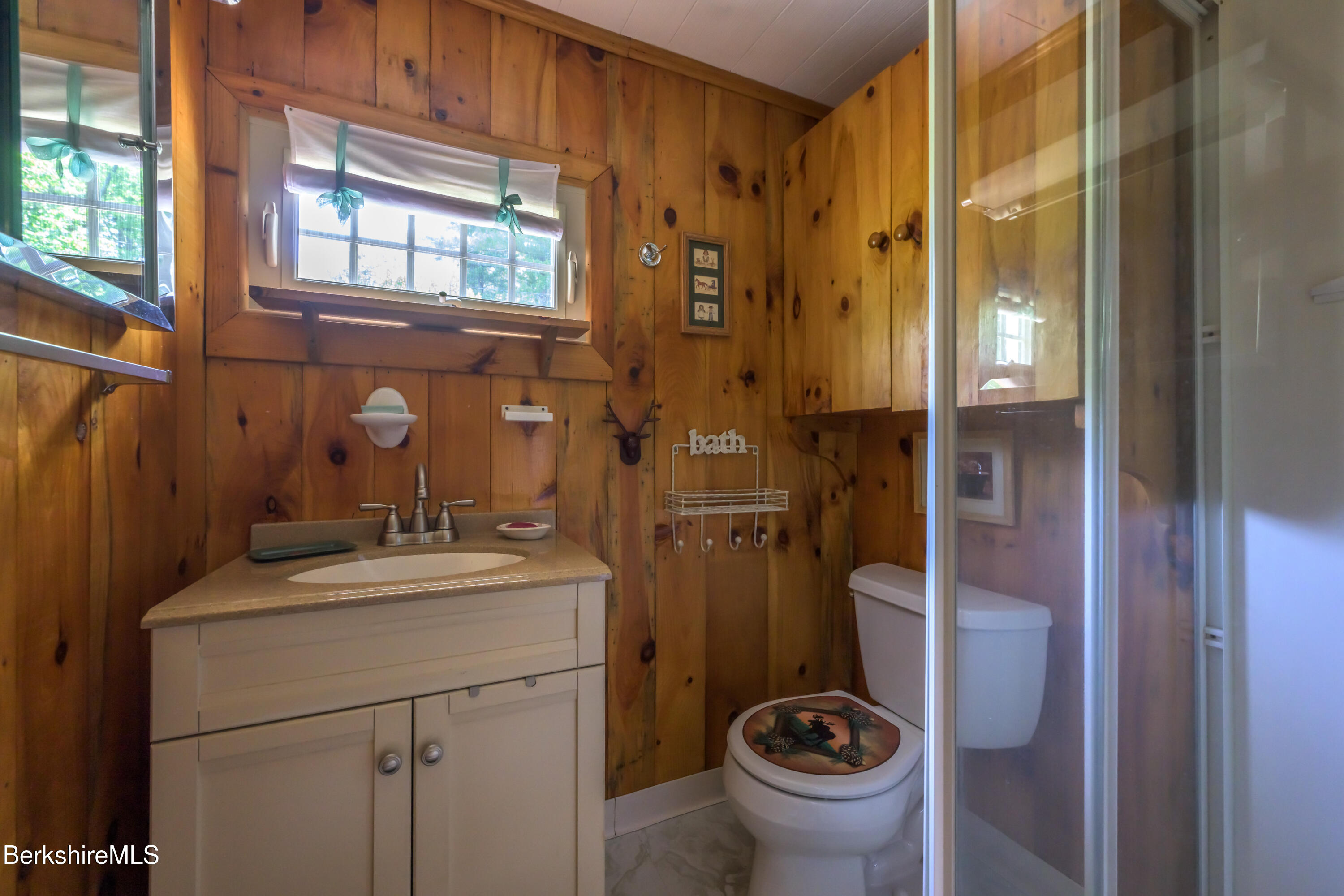 9 & 14 Bear Hill Rd, Hinsdale, Massachusetts image 12