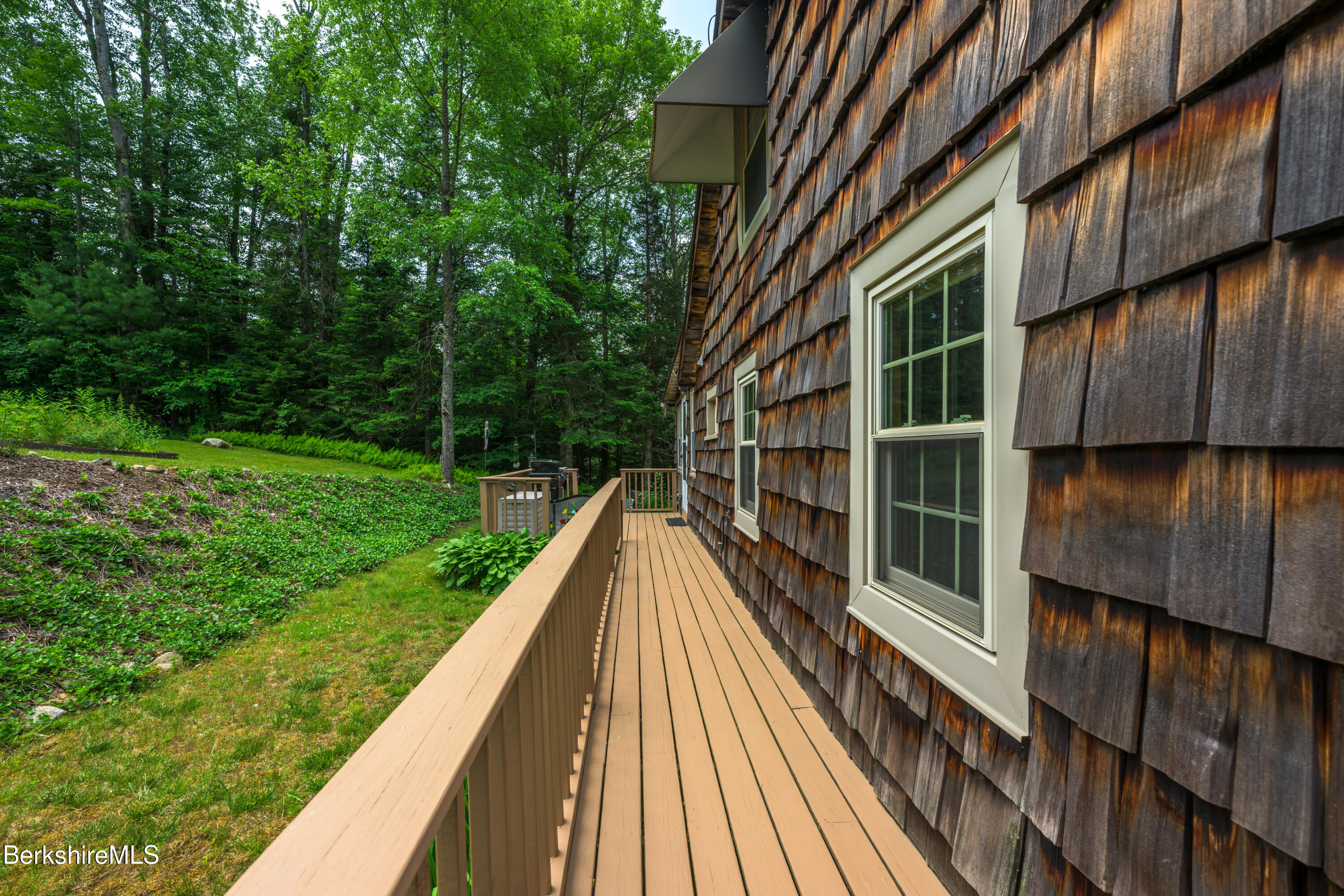 9 & 14 Bear Hill Rd, Hinsdale, Massachusetts image 20