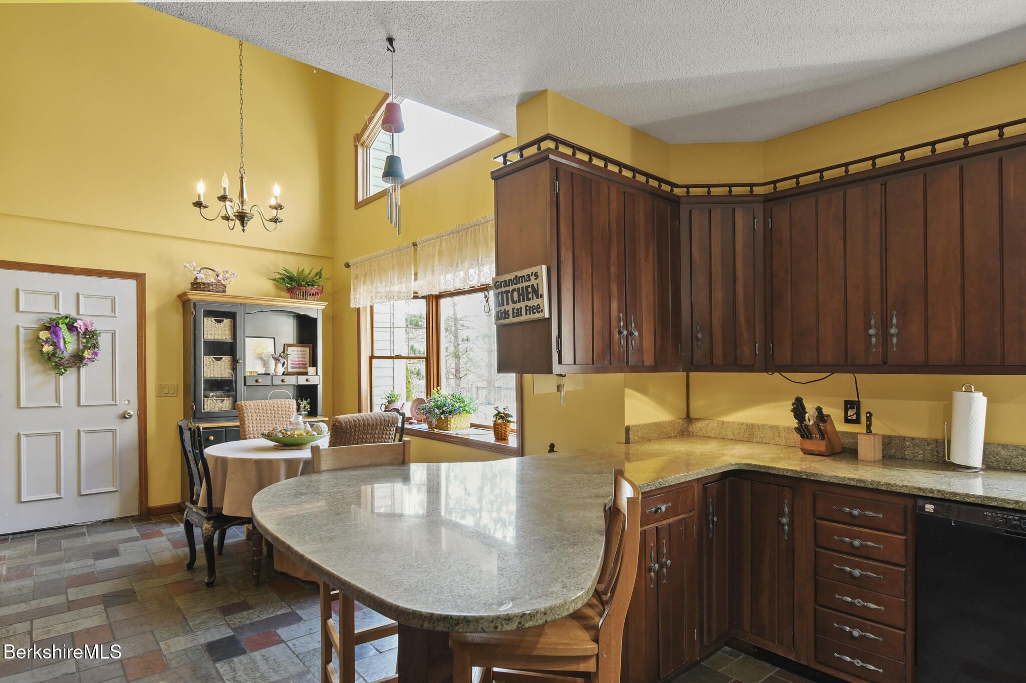 131 Wilshire Dr, Cheshire, Massachusetts image 17