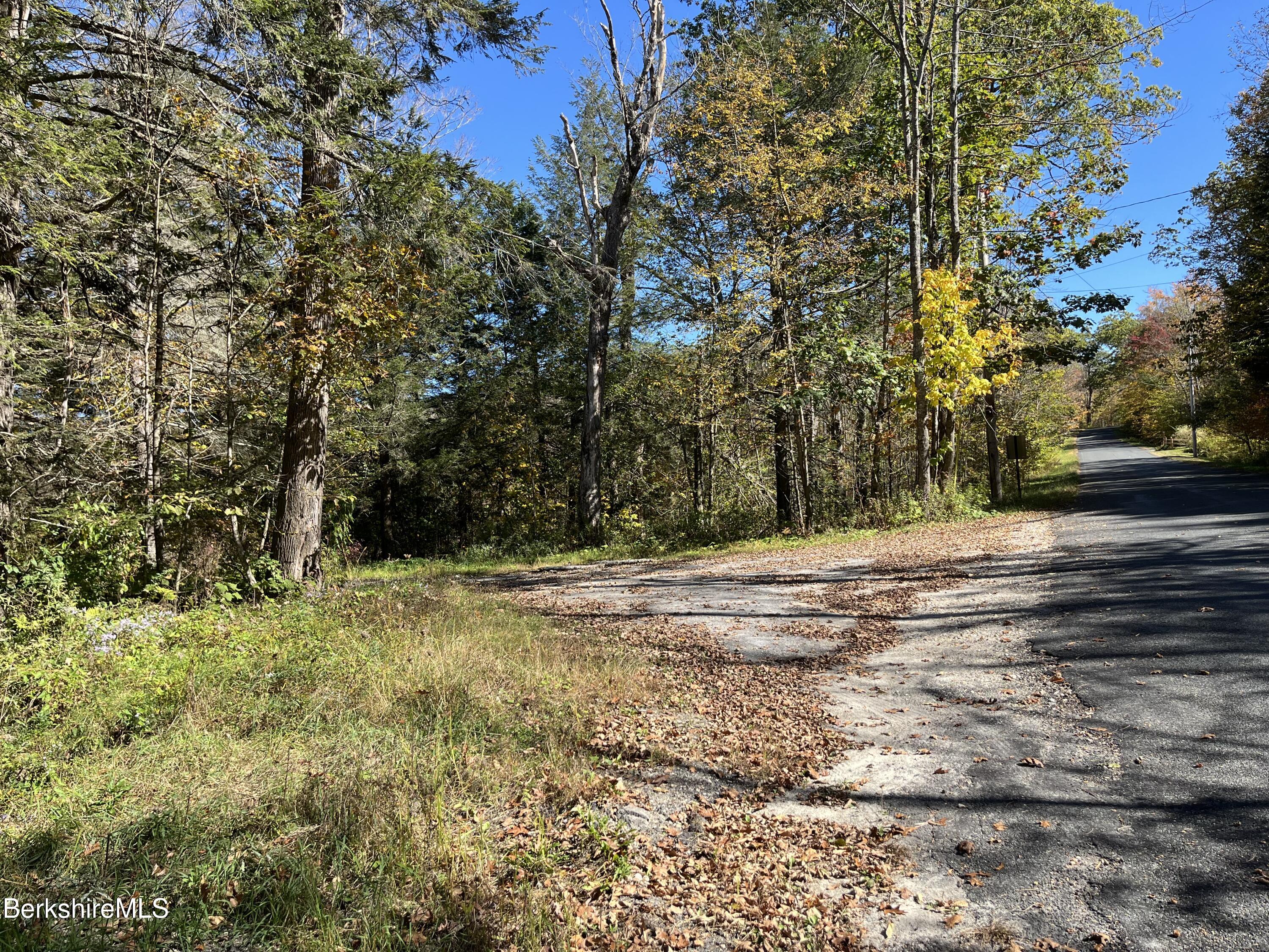 Monterey, Massachusetts 01245, United States, ,Land,Active,237720