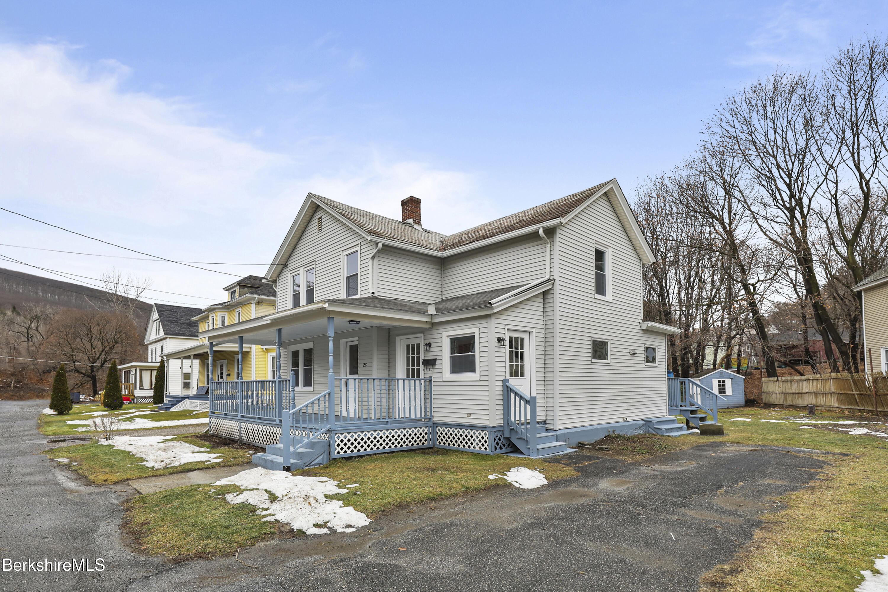 28 Goodrich St, North Adams, Massachusetts image 2