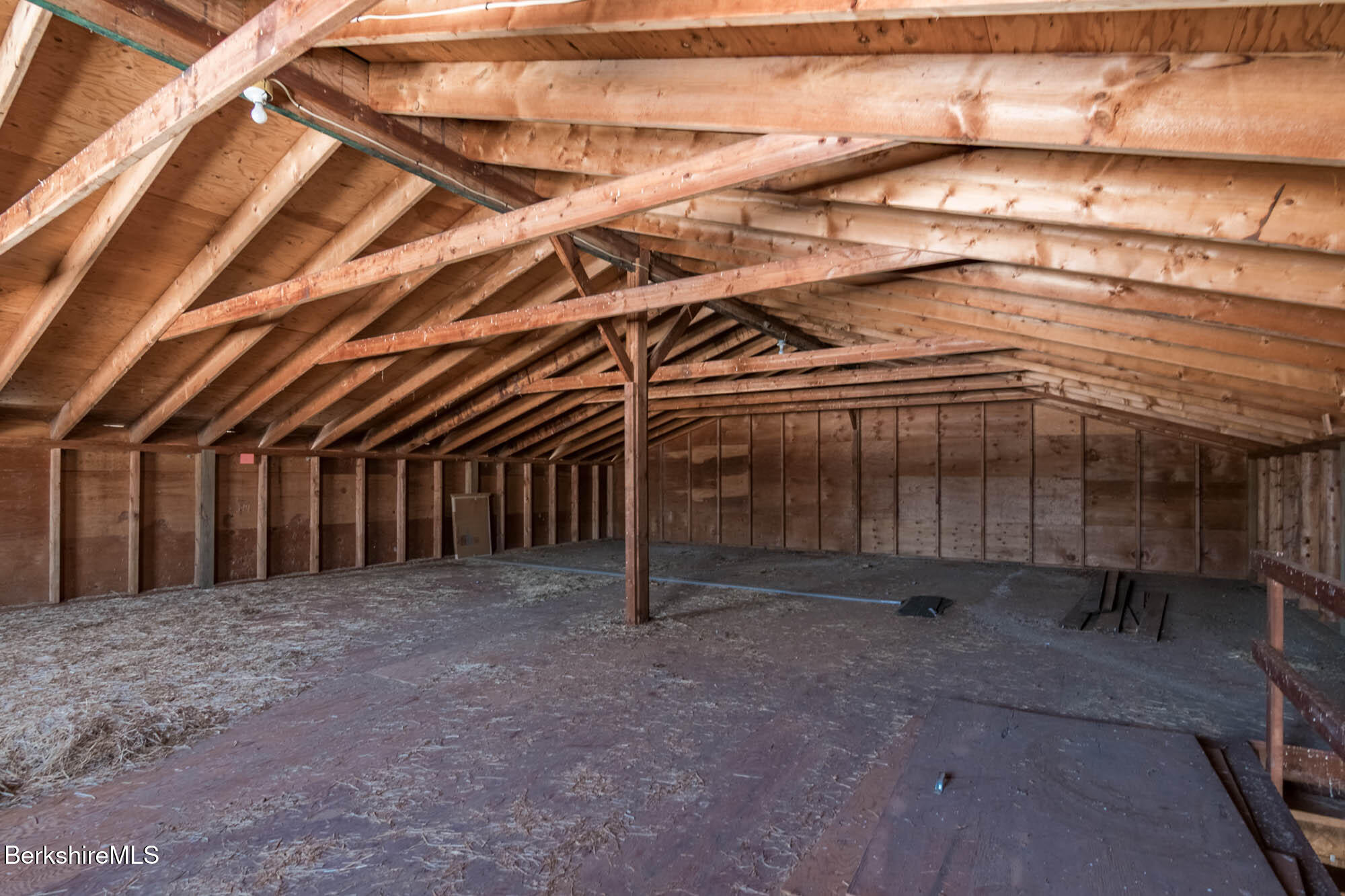1166 Rannapo Rd, Sheffield, Massachusetts image 42