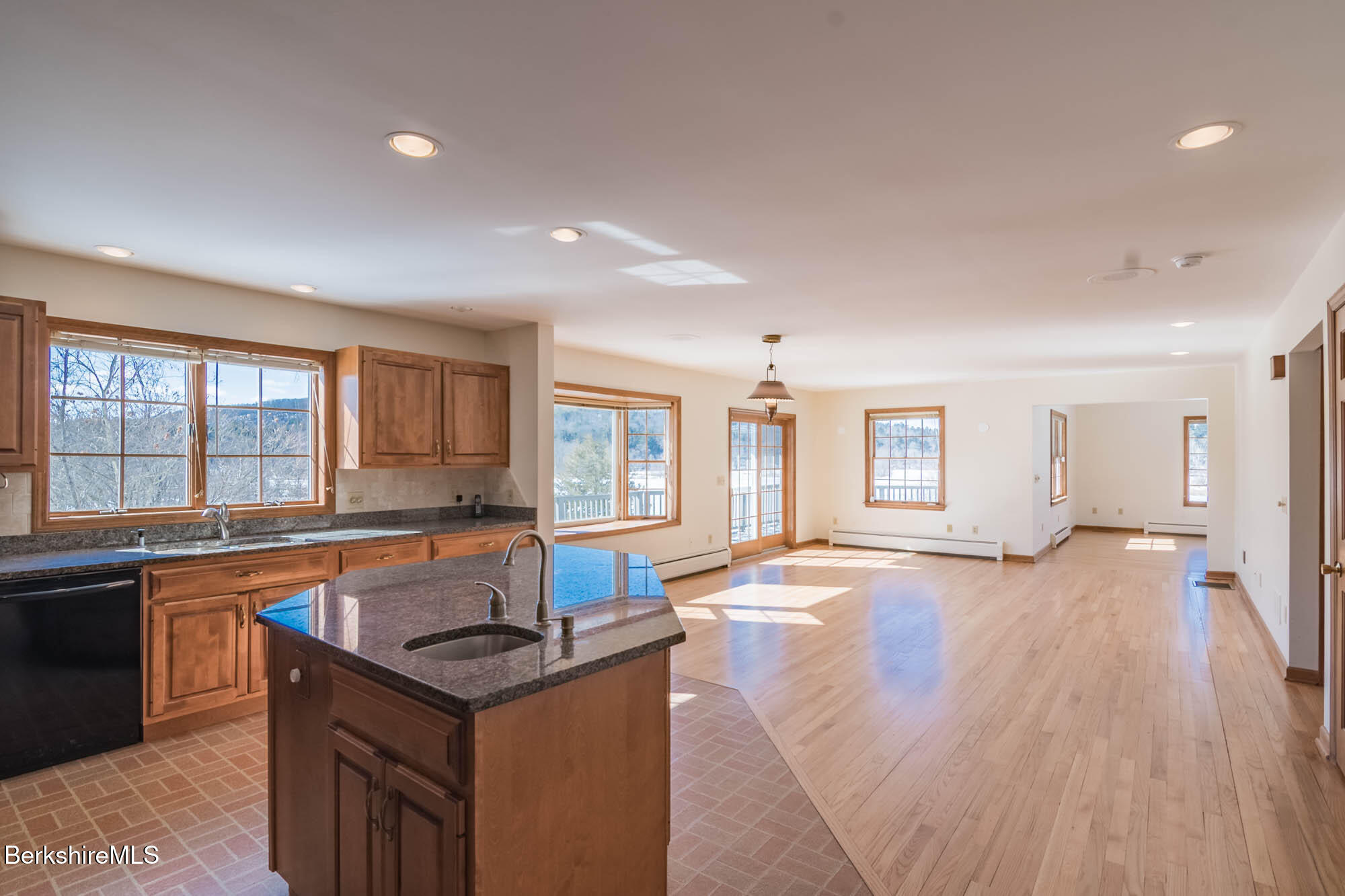 1166 Rannapo Rd, Sheffield, Massachusetts image 15