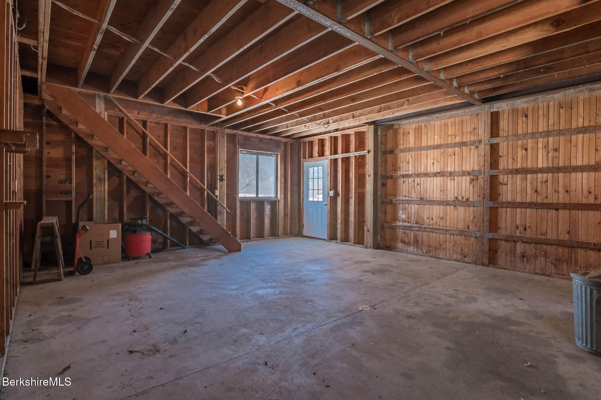 1166 Rannapo Rd, Sheffield, Massachusetts image 40