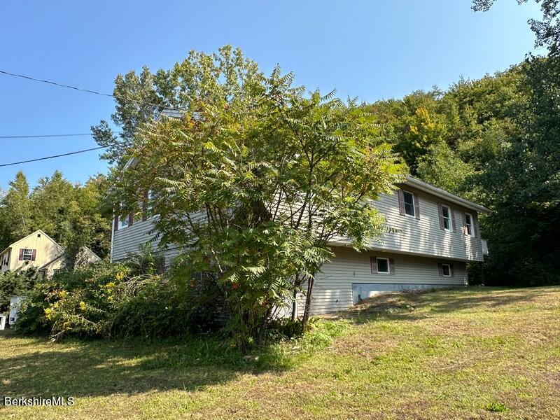 149 Wilshire Dr, Cheshire, Massachusetts image 4