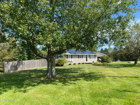 Homes For Sale - 554 Main St<br/> Becket, MA 01223