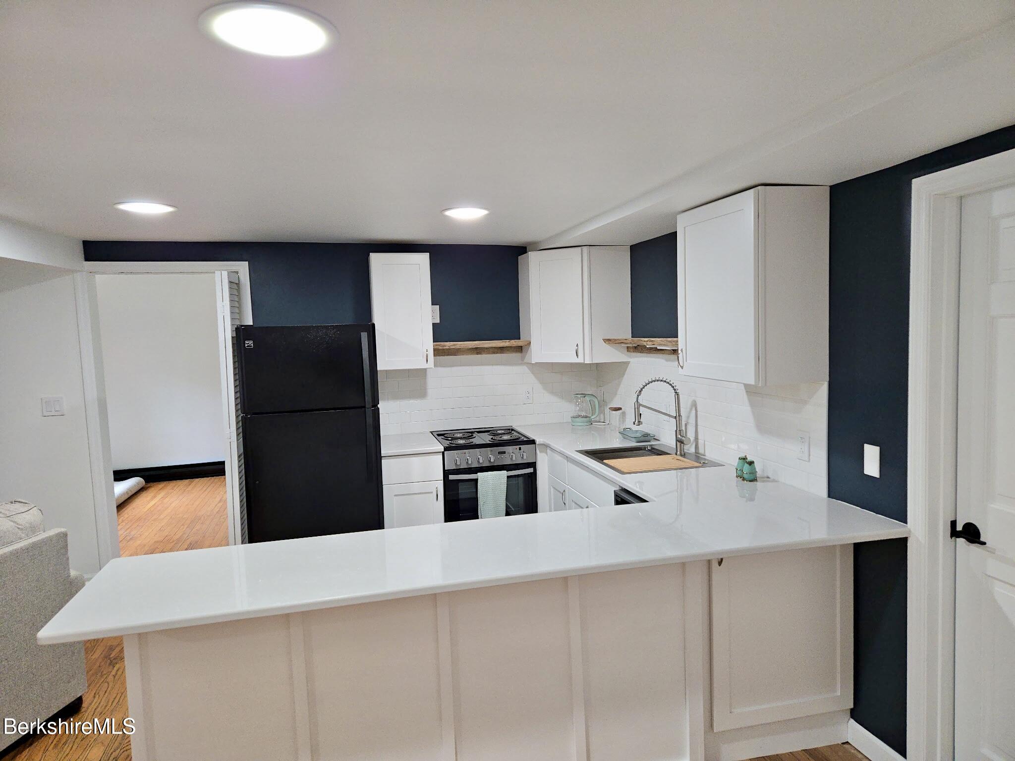 129 Shore Rd, Richmond, Massachusetts image 2