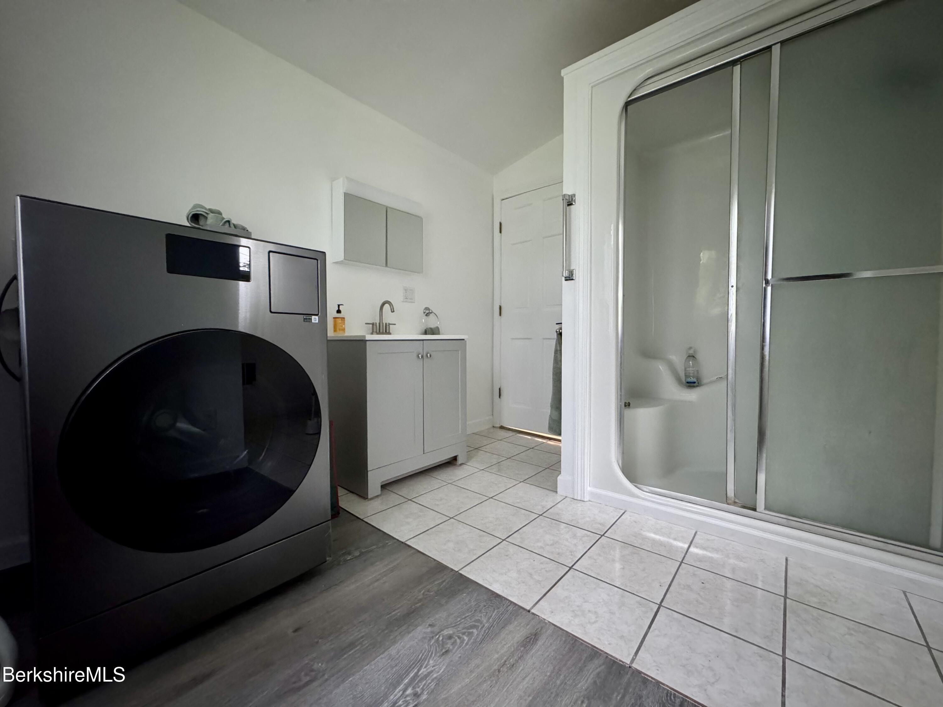 129 Shore Rd, Richmond, Massachusetts image 9