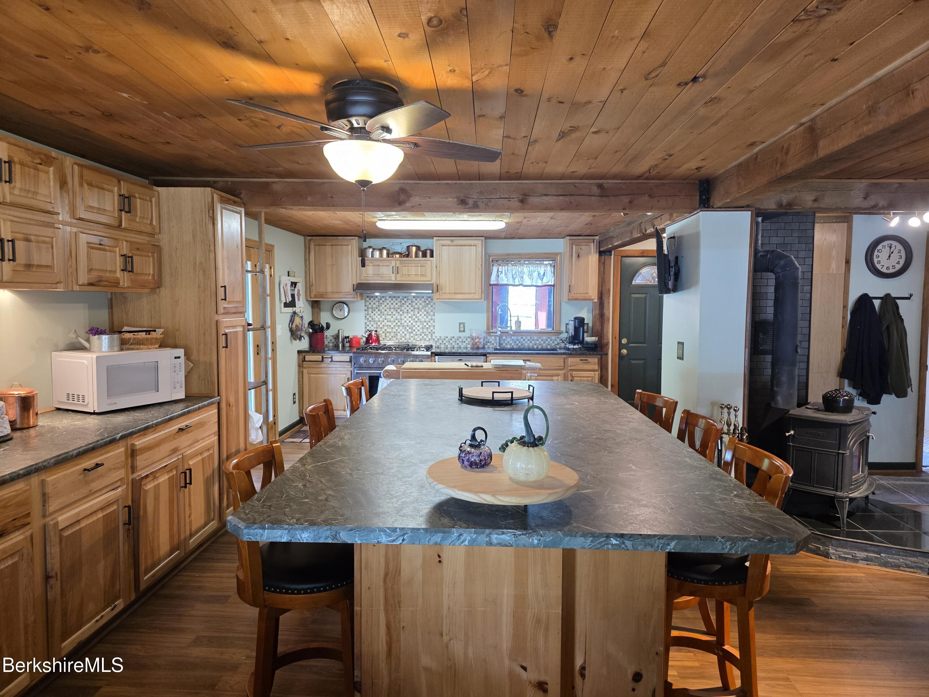 51 Bog Pond Rd, Savoy, Massachusetts image 11