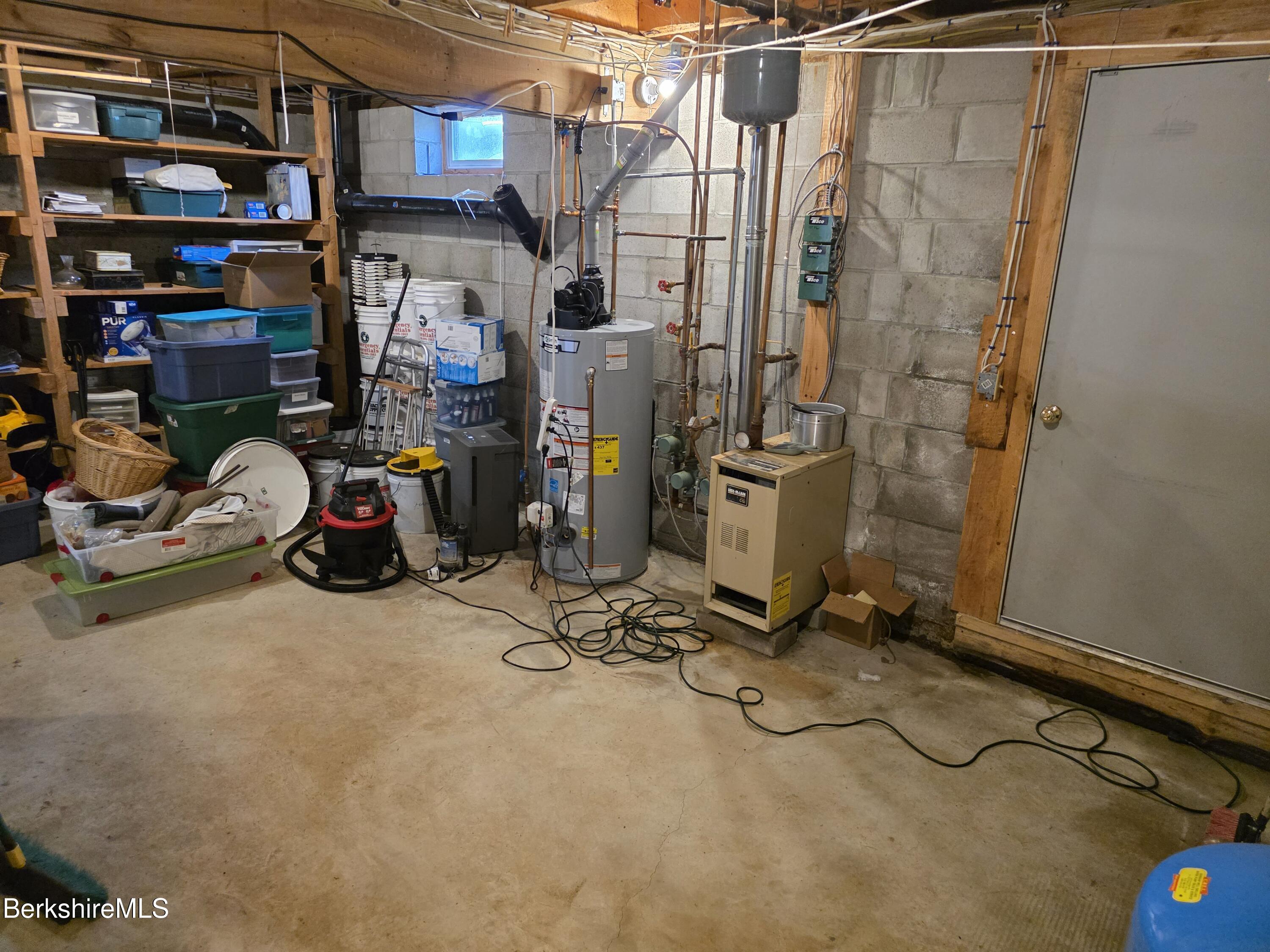 51 Bog Pond Rd, Savoy, Massachusetts image 33