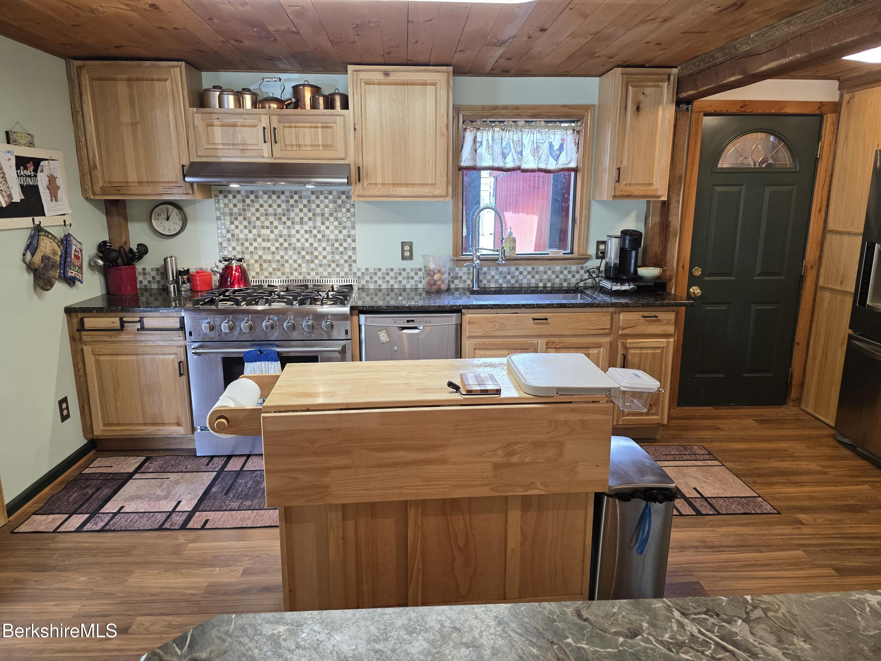 51 Bog Pond Rd, Savoy, Massachusetts image 15