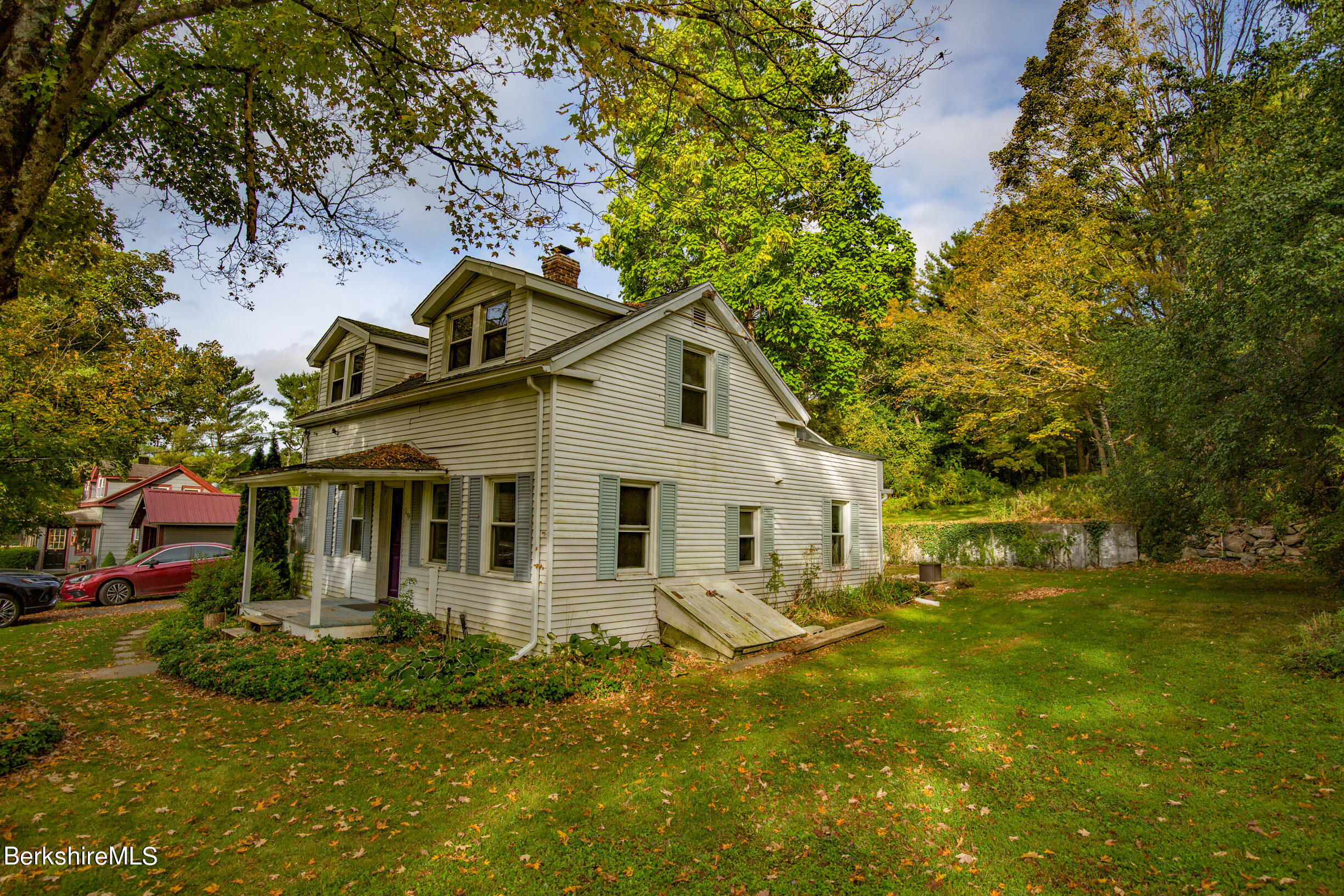 19 Lenox Rd, West Stockbridge, Massachusetts image 2