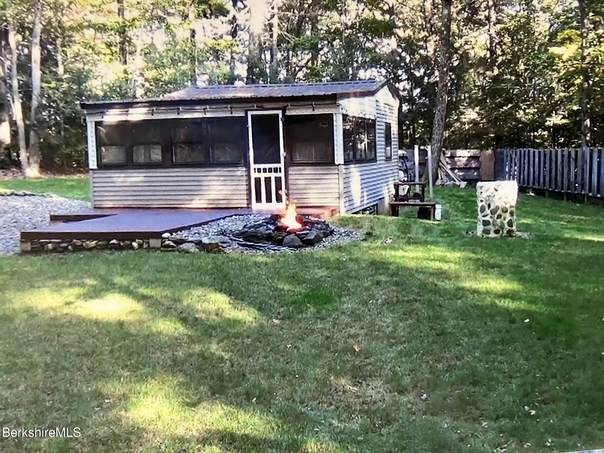 2 Moduc Dr, Heath, Massachusetts image 2
