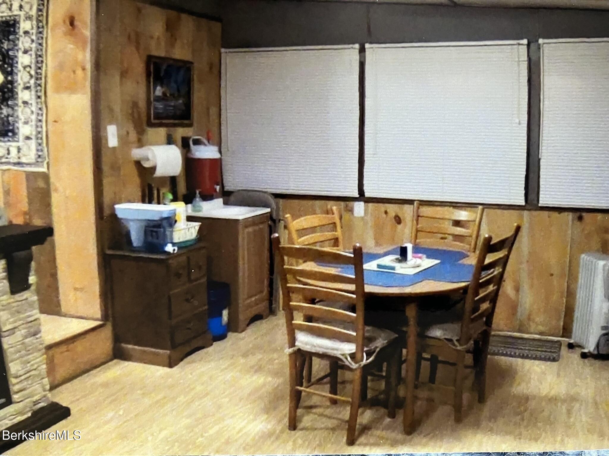 2 Moduc Dr, Heath, Massachusetts image 6
