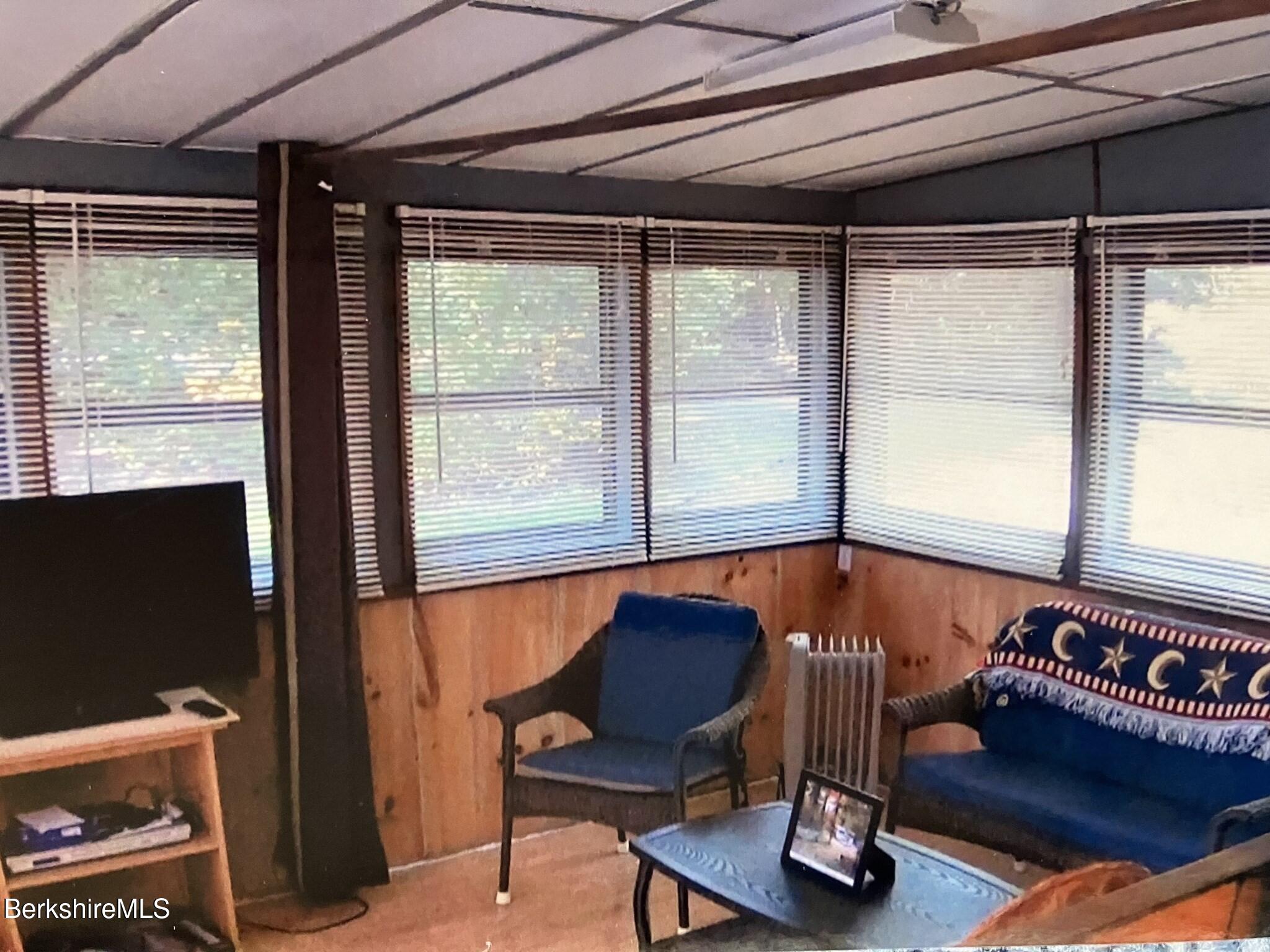 2 Moduc Dr, Heath, Massachusetts image 5