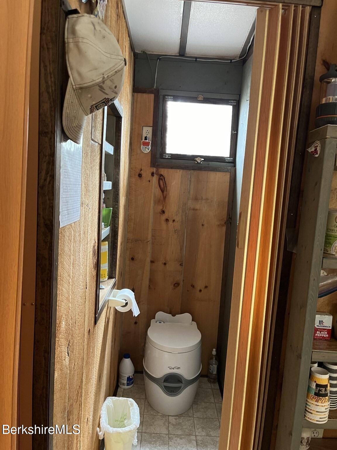 2 Moduc Dr, Heath, Massachusetts image 10