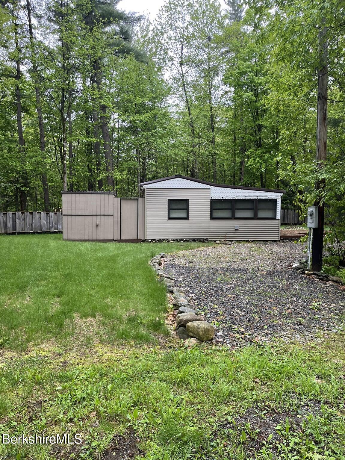 2 Moduc Dr, Heath, Massachusetts image 15