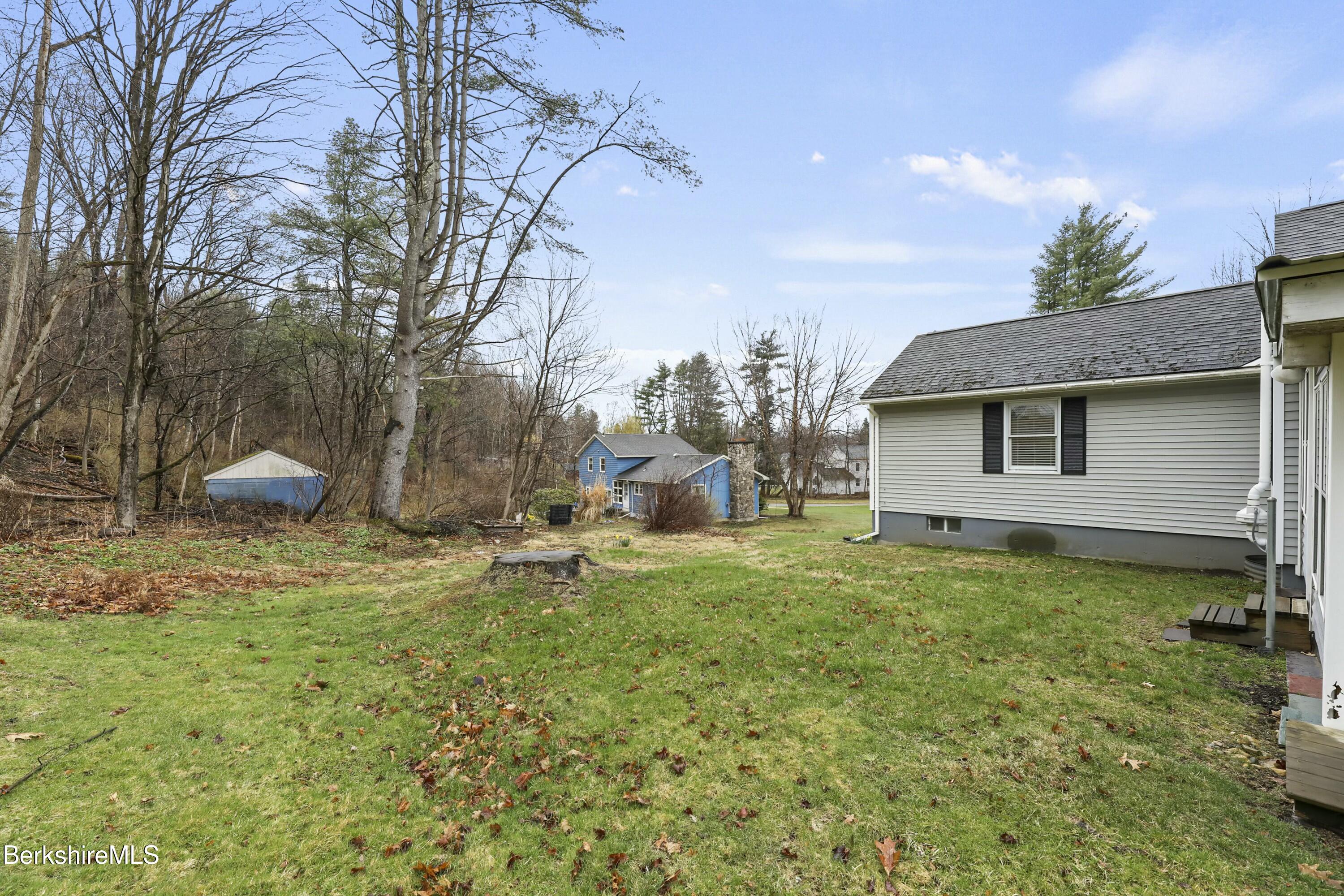 24 Henderson Rd, Williamstown, Massachusetts image 11