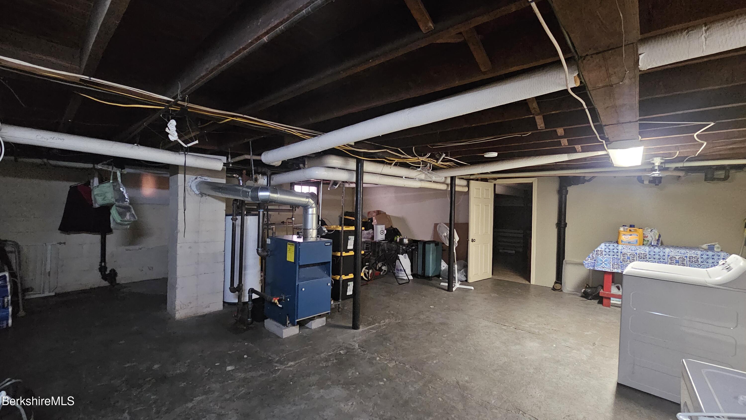 79 Marsden St, Springfield, Massachusetts image 19