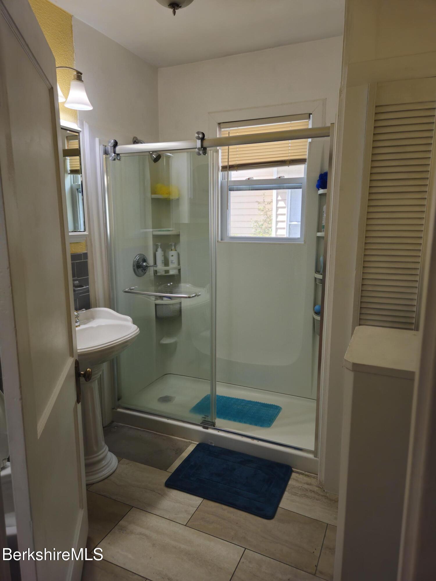 79 Marsden St, Springfield, Massachusetts image 10