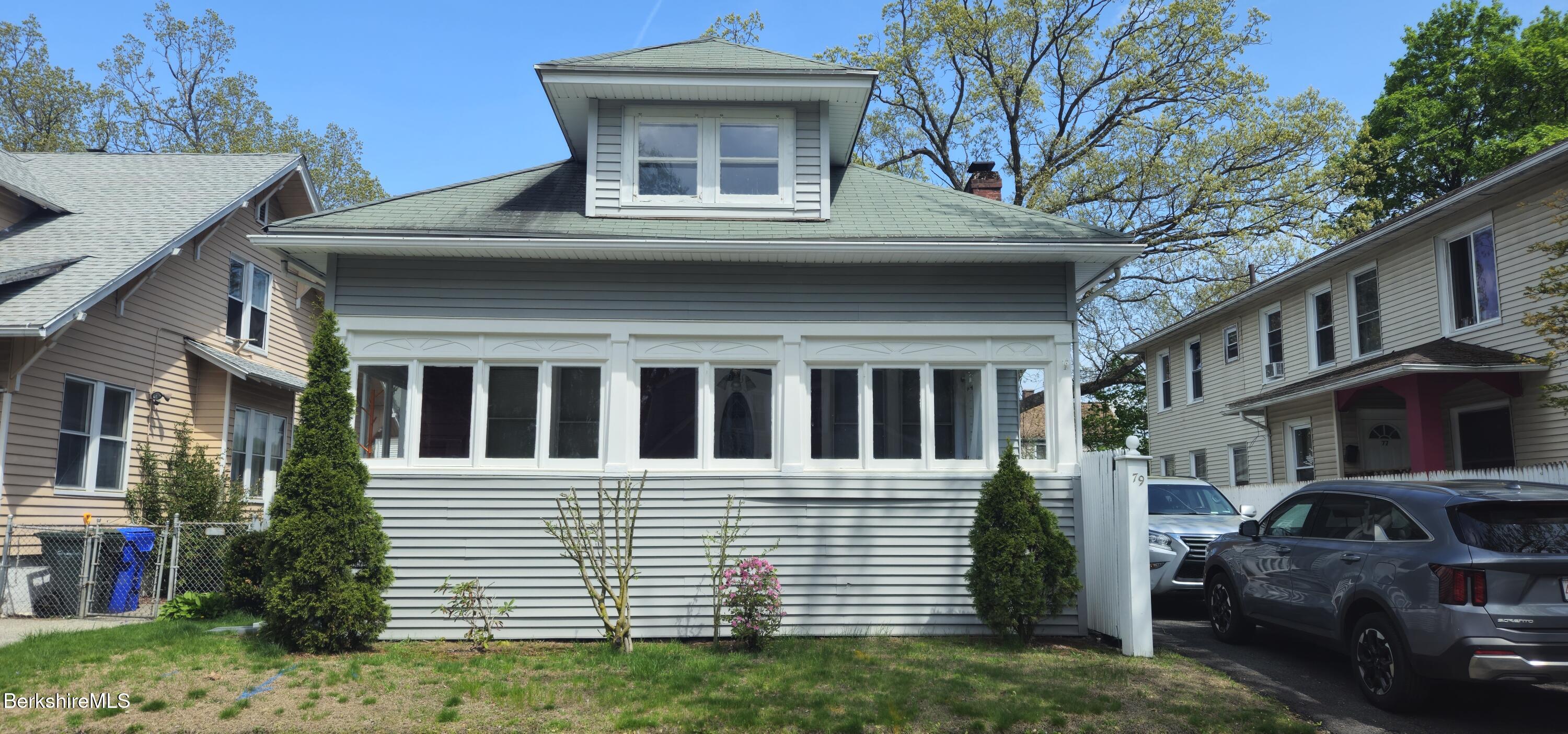 79 Marsden St, Springfield, Massachusetts image 2