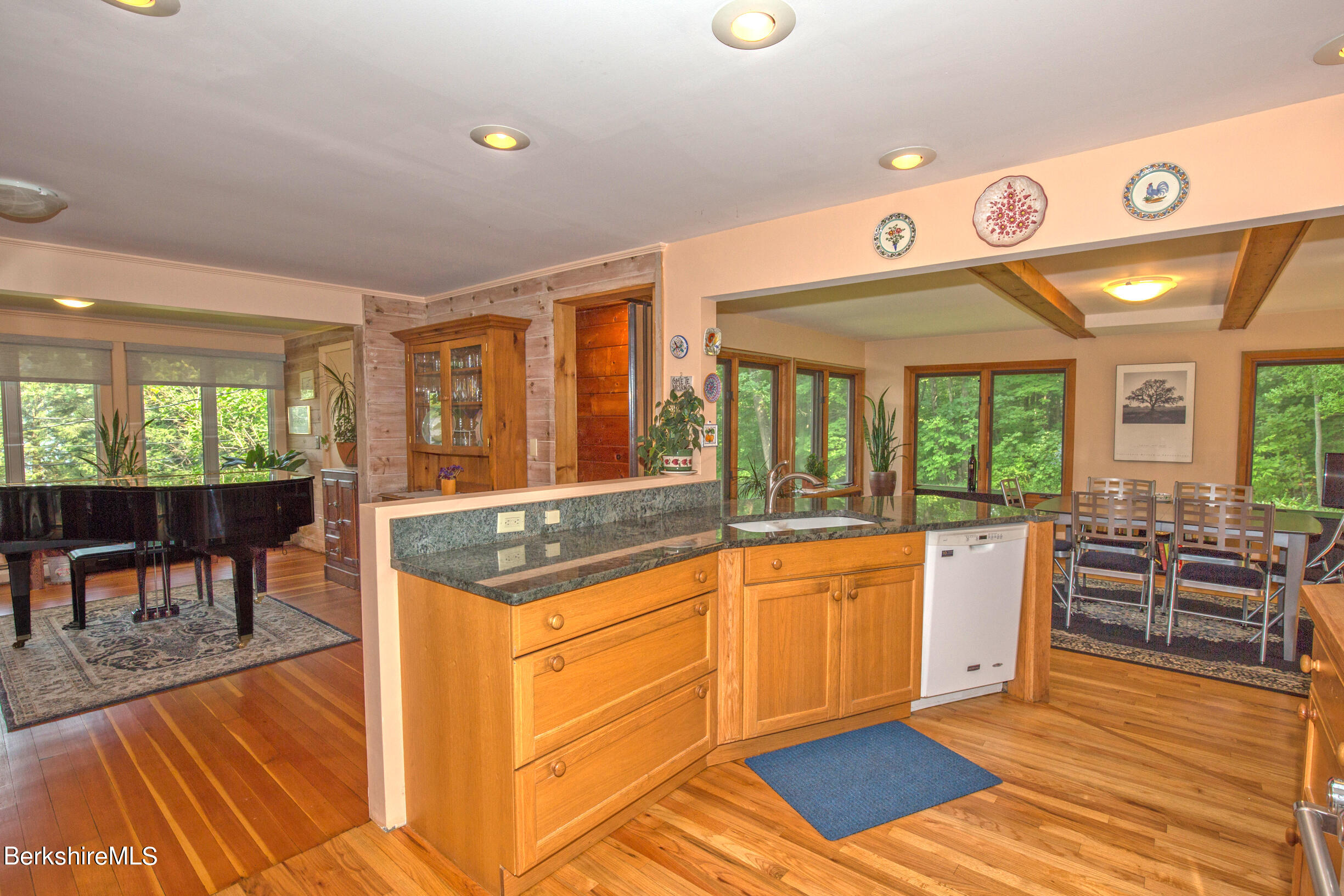 18 Cooper Creek Rd, Tyringham, Massachusetts image 11