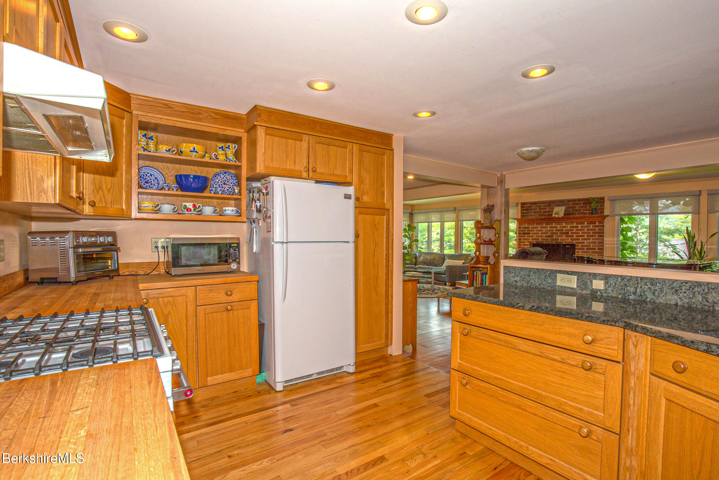 18 Cooper Creek Rd, Tyringham, Massachusetts image 12