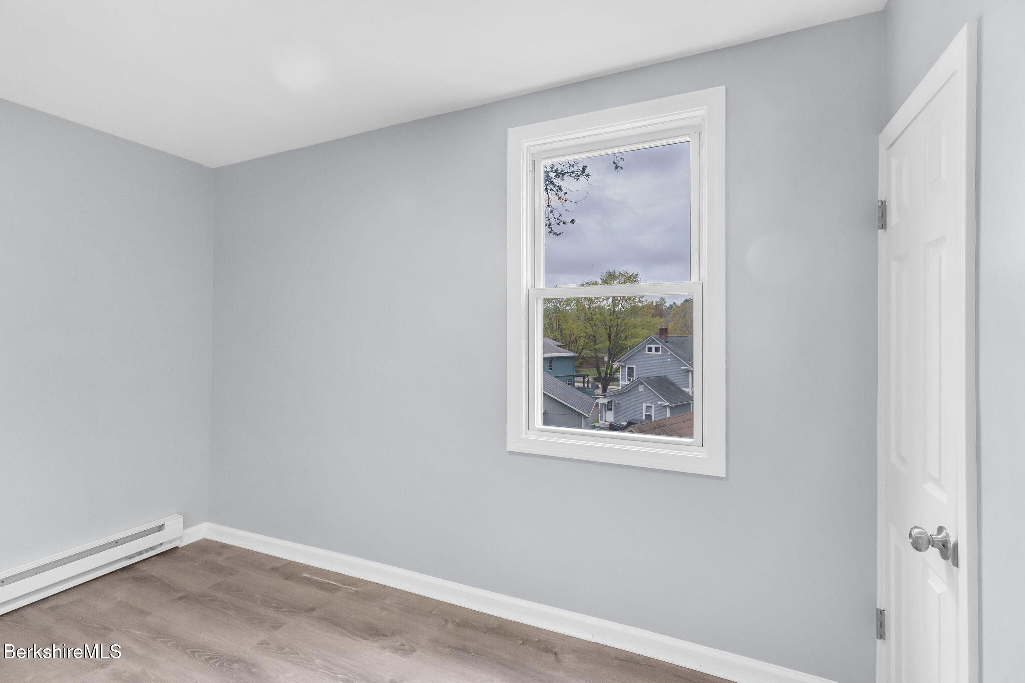 90 Maple St, Lee, Massachusetts image 16