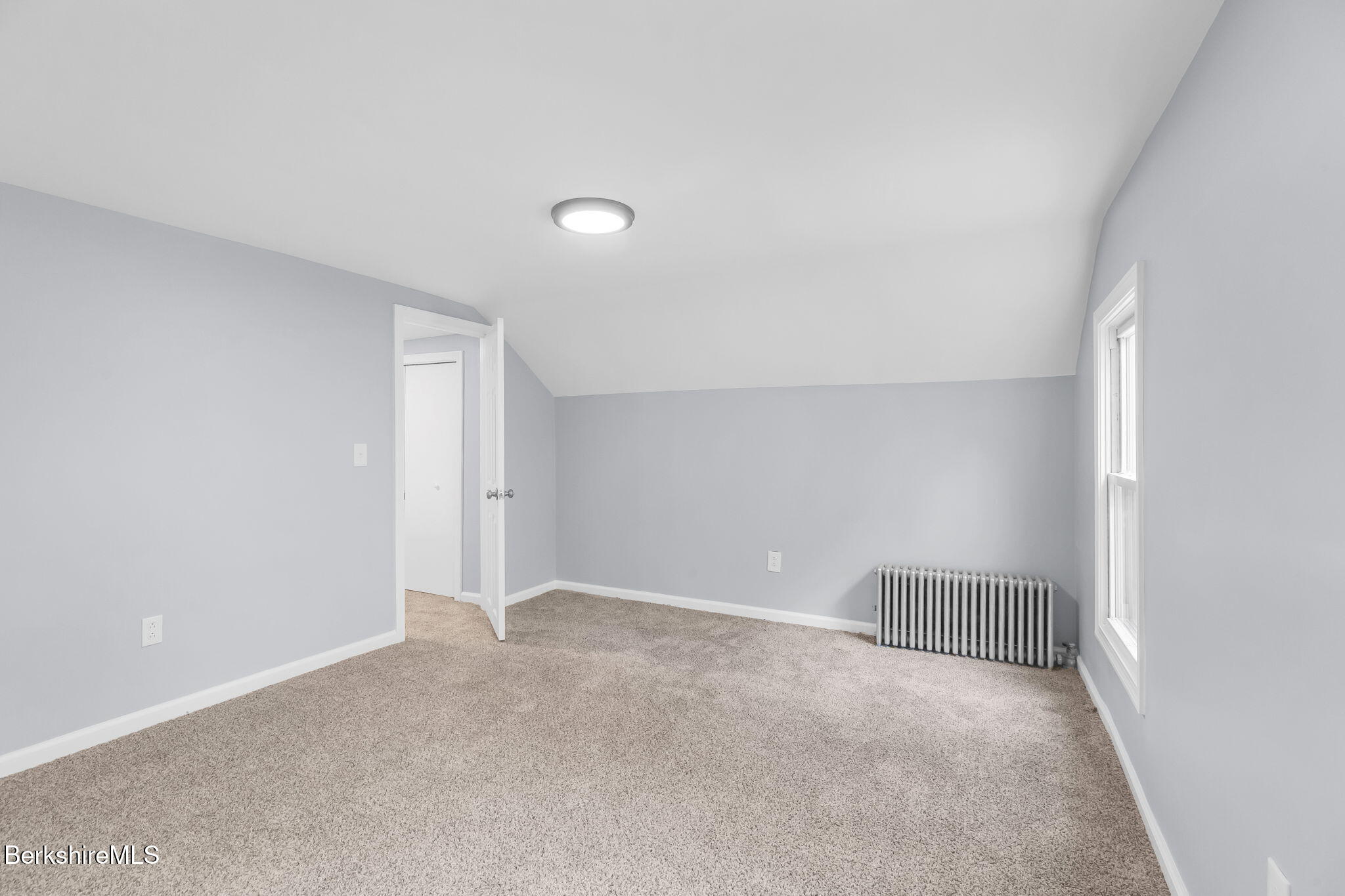 90 Maple St, Lee, Massachusetts image 19