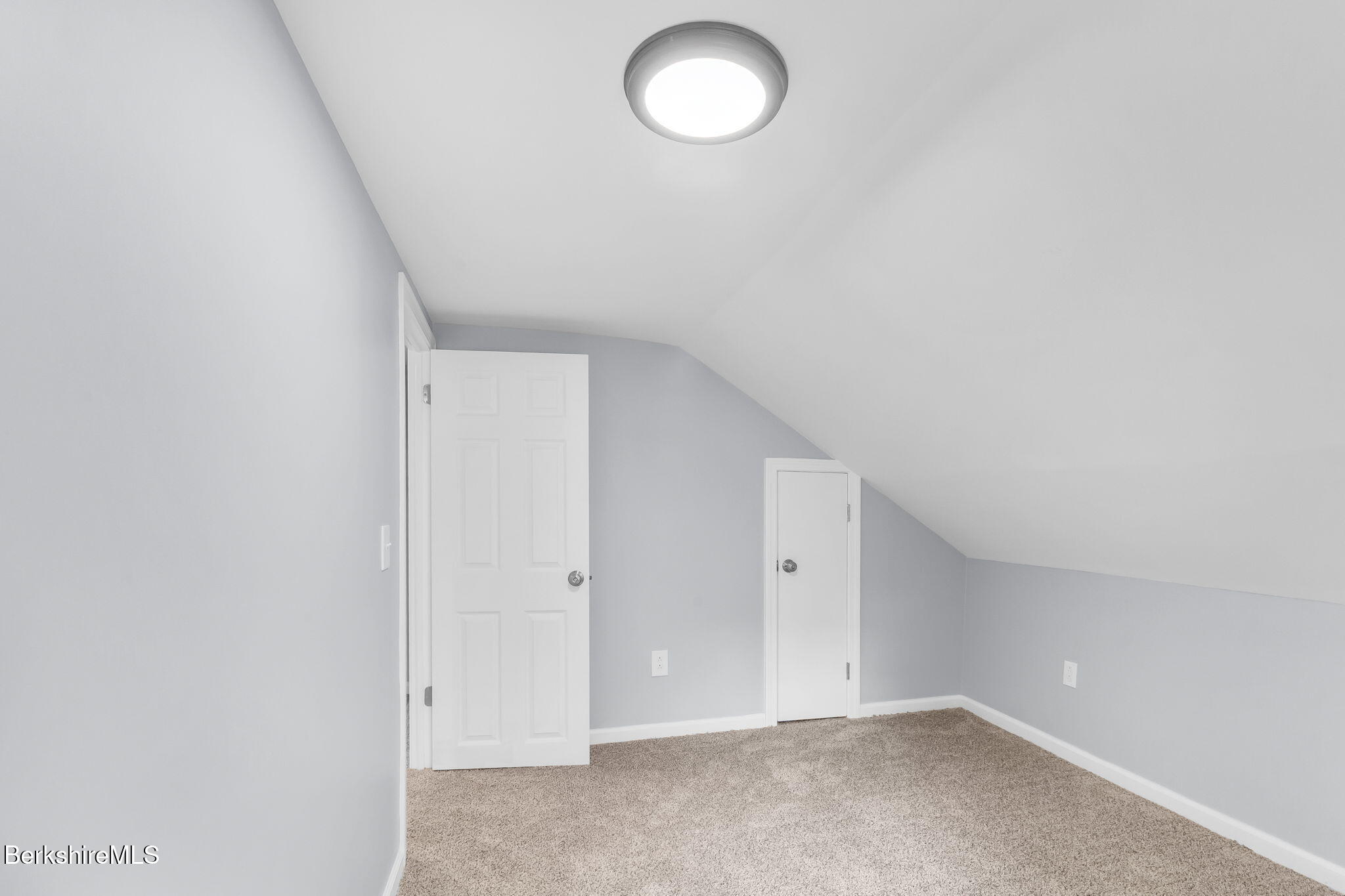 90 Maple St, Lee, Massachusetts image 17