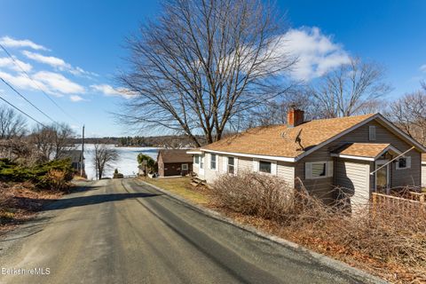 Homes For Sale - 20 Profile St<br/> Berkshire County, Lanesborough, MA 01237