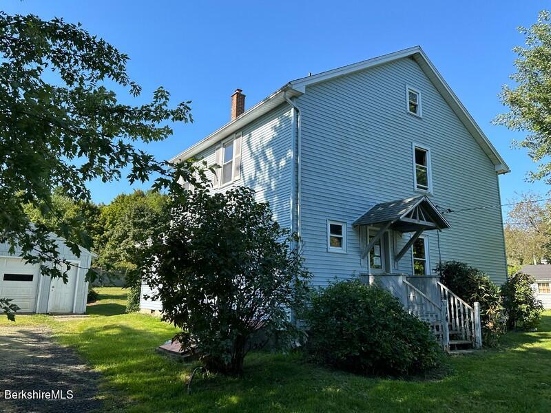 14 Russell Stage Rd, Blandford, Massachusetts image 3