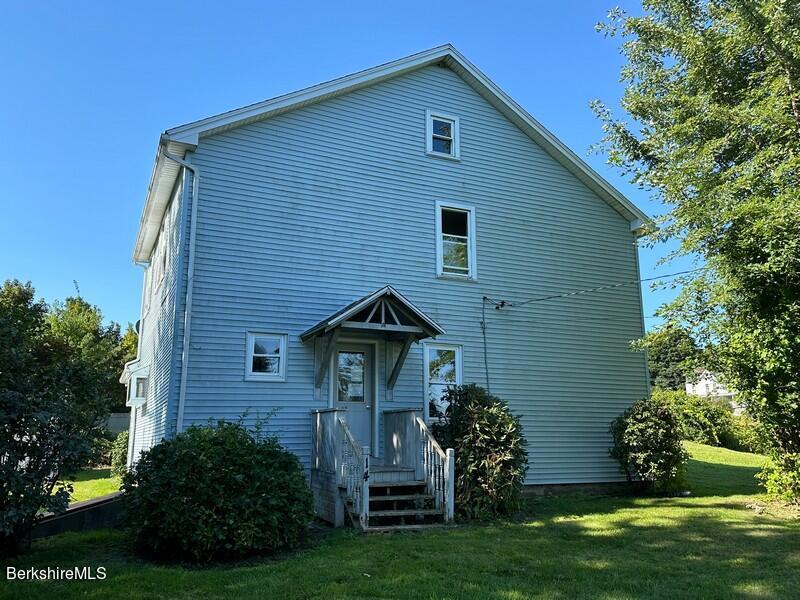 14 Russell Stage Rd, Blandford, Massachusetts image 2