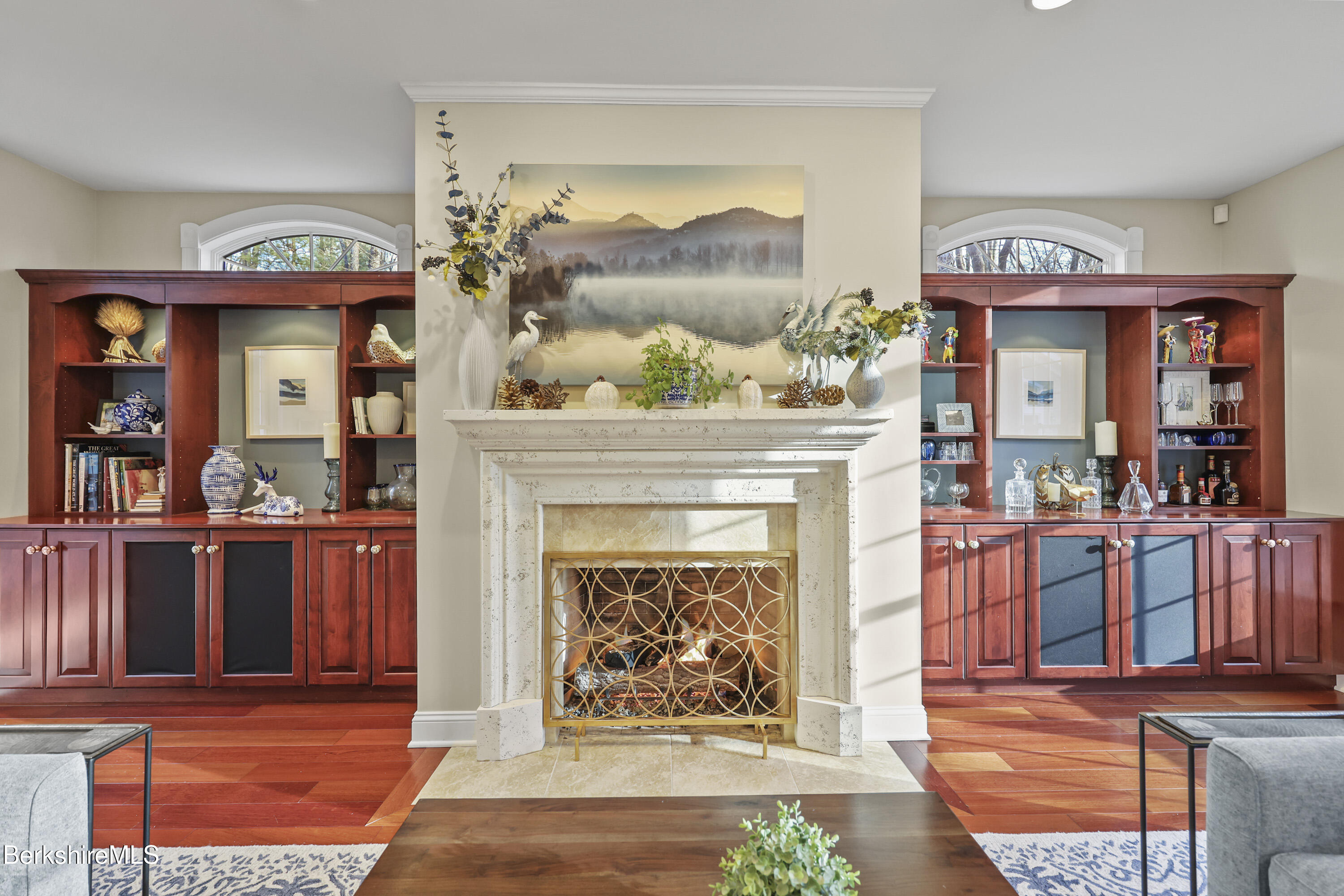 Pittsfield, Massachusetts 01201, United States, 5 Bedrooms Bedrooms, ,5 BathroomsBathrooms,Residential,Active,248806