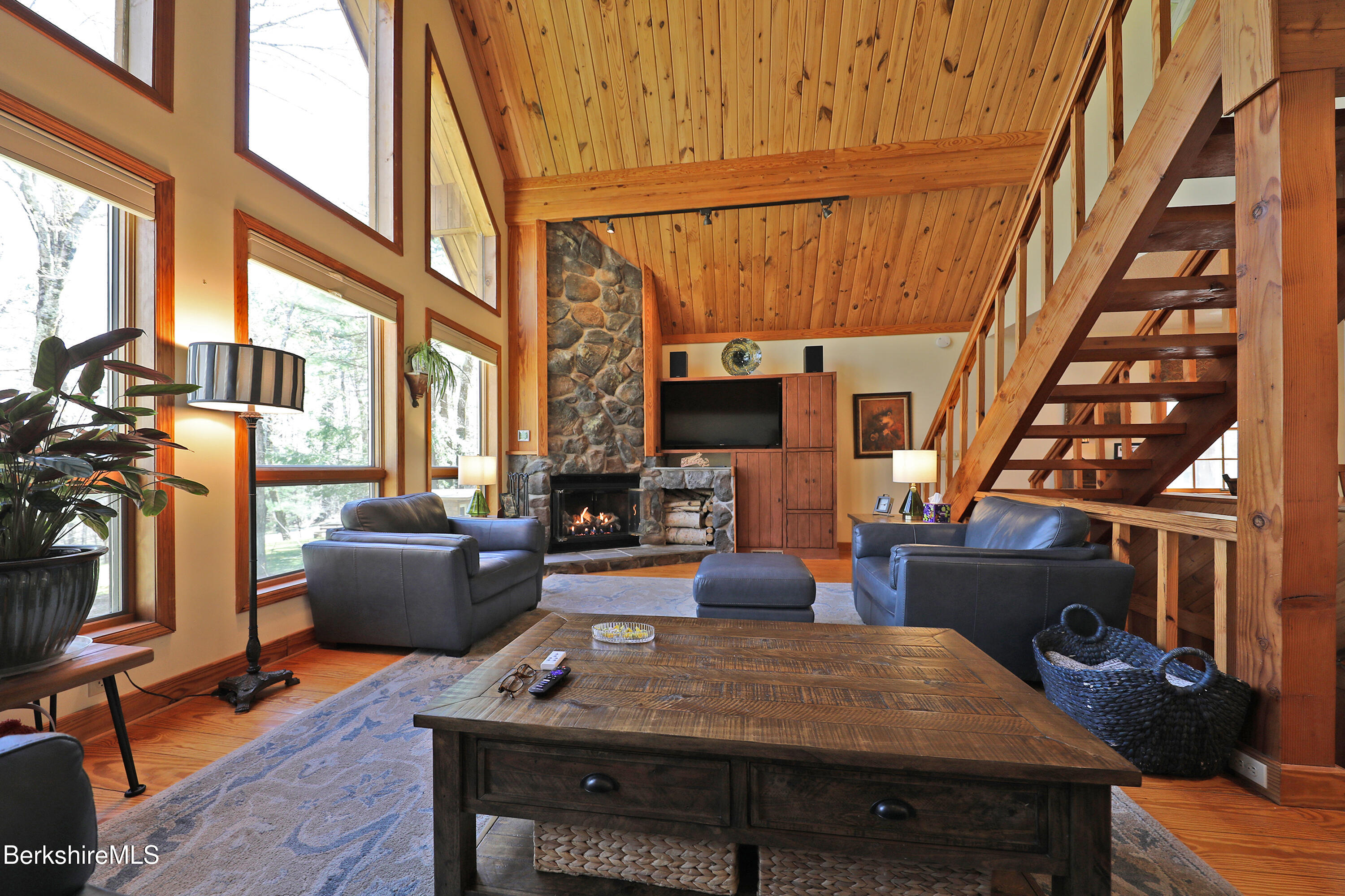55 Mallard Dr, Becket, Massachusetts image 7