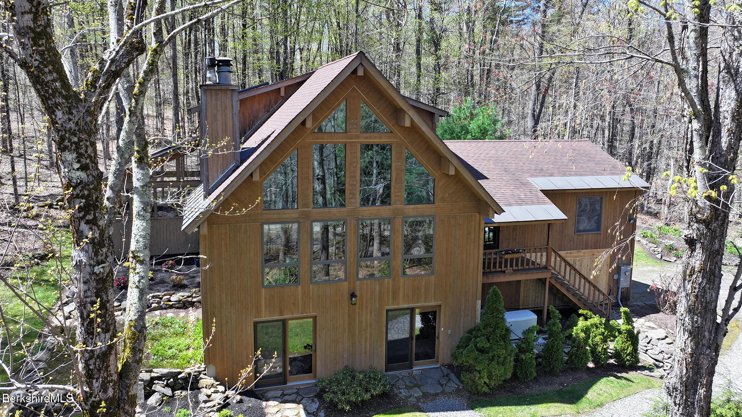 55 Mallard Dr, Becket, Massachusetts image 2