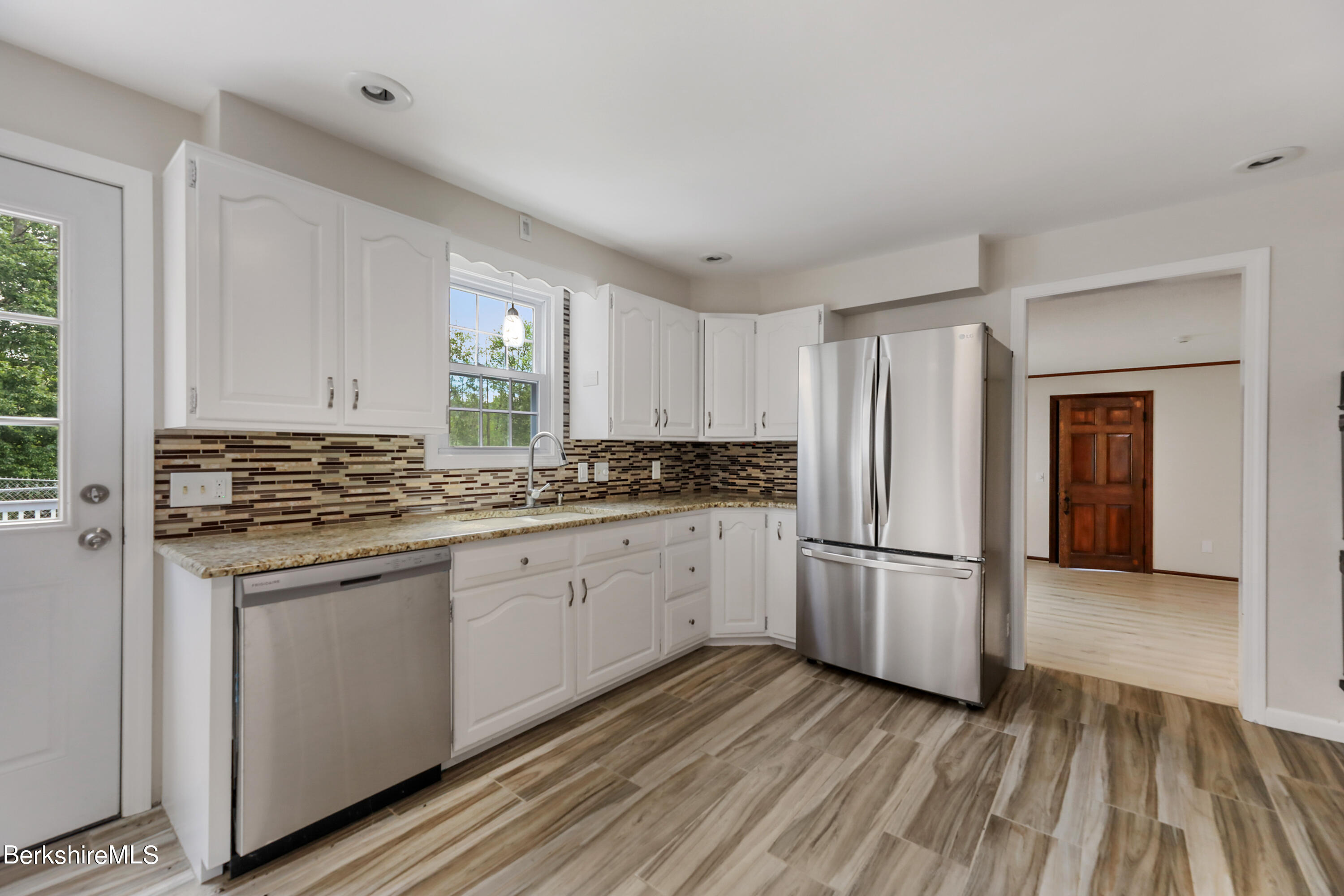 56 Grist Mill Rd, Richmond, Massachusetts image 8