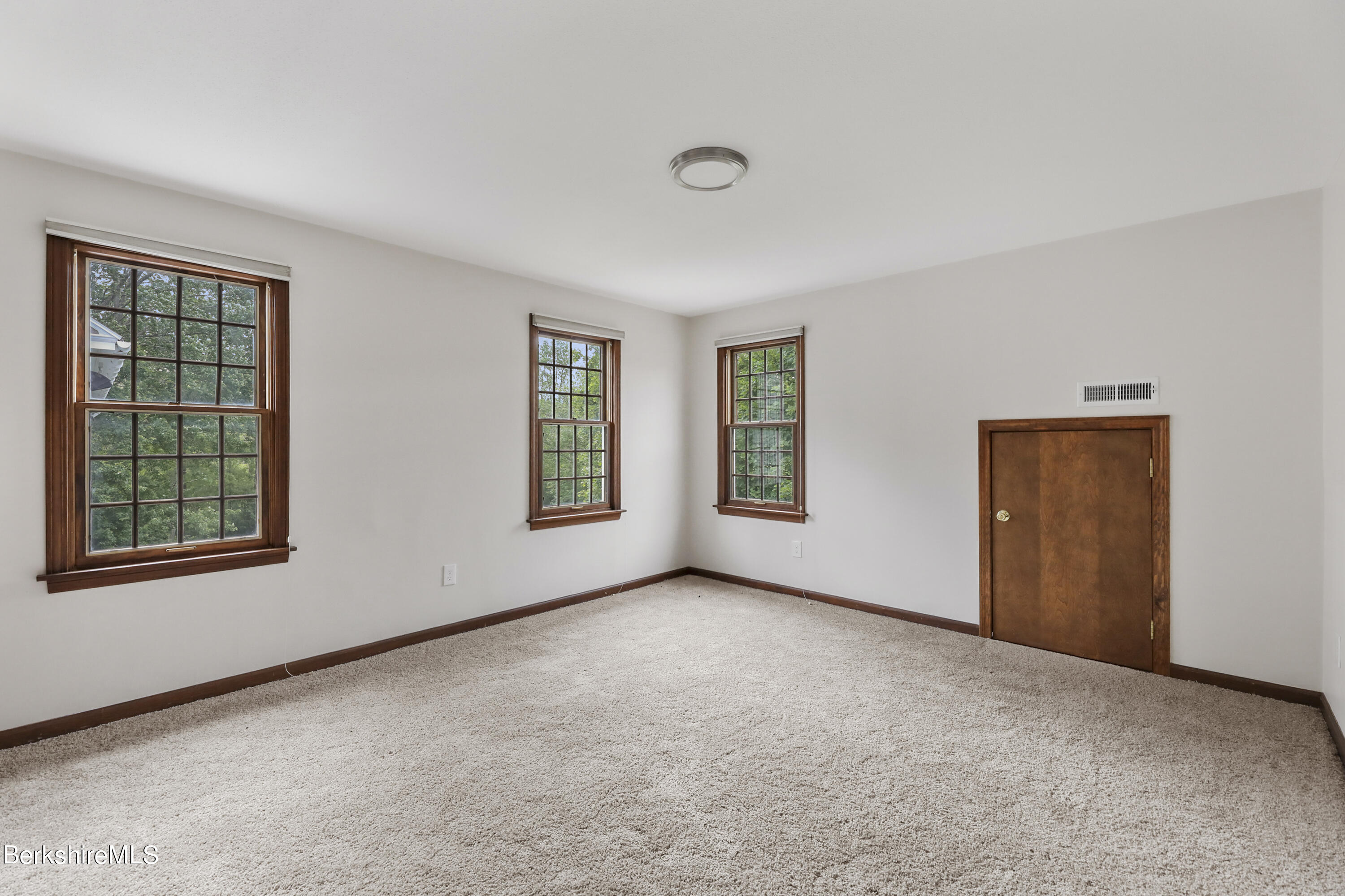 56 Grist Mill Rd, Richmond, Massachusetts image 42