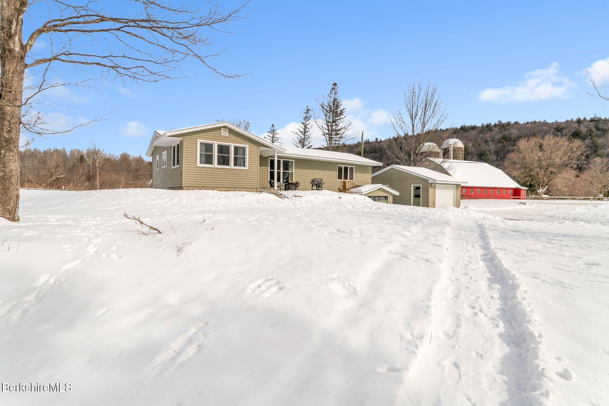 61 Old Orebed Rd, Lanesborough, Massachusetts image 2