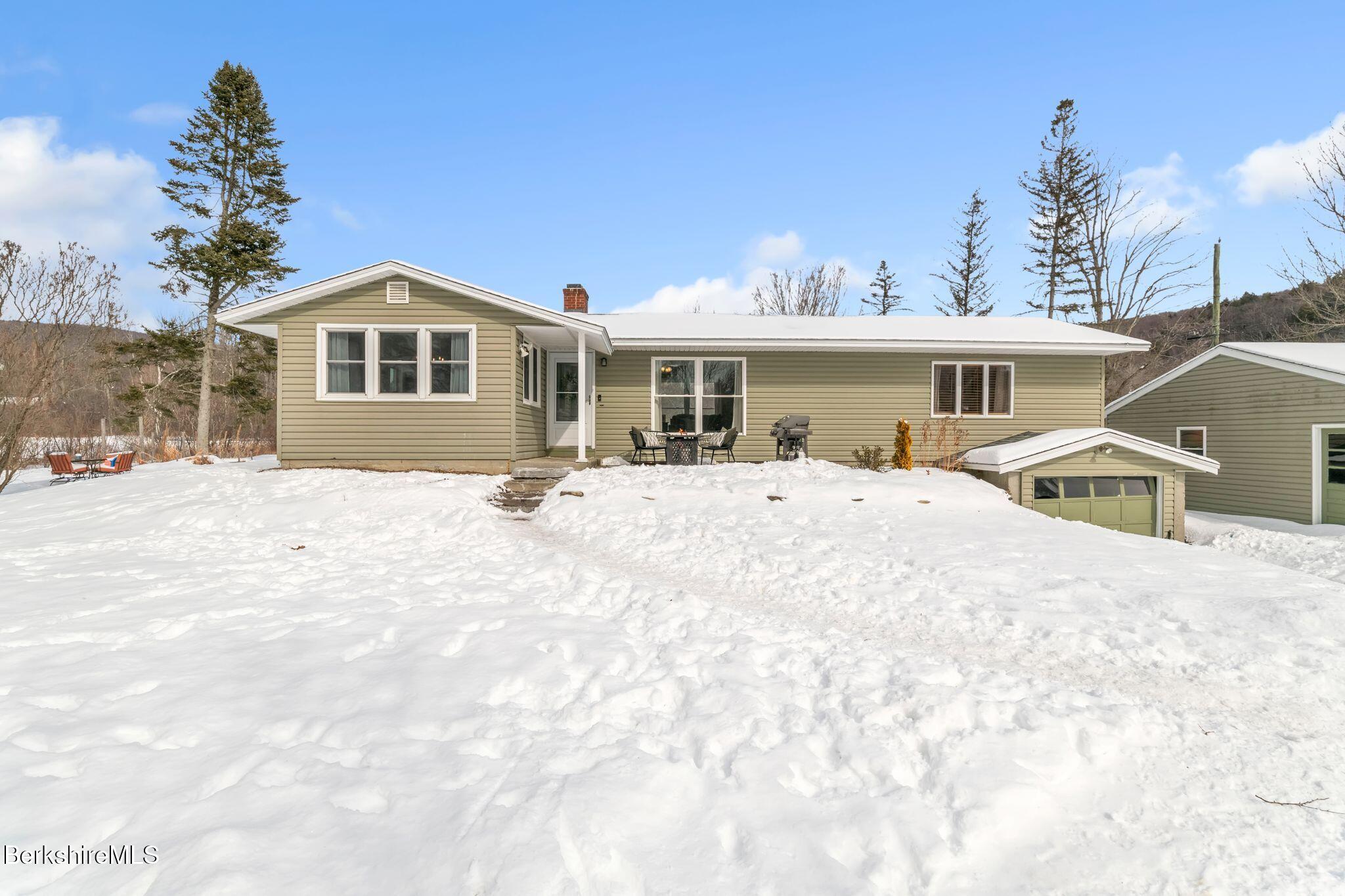 61 Old Orebed Rd, Lanesborough, Massachusetts image 5