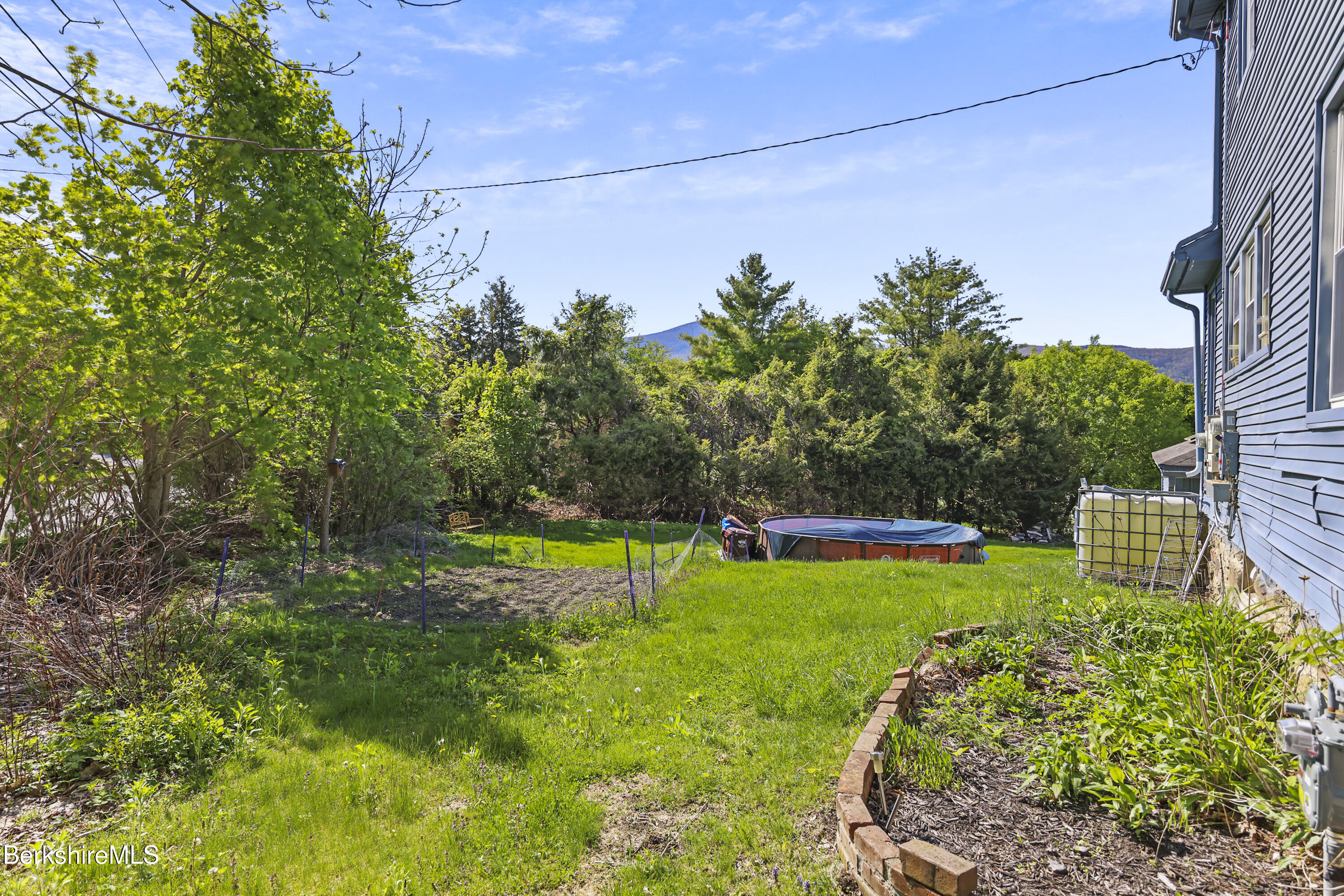 47 East St, Adams, Massachusetts image 40
