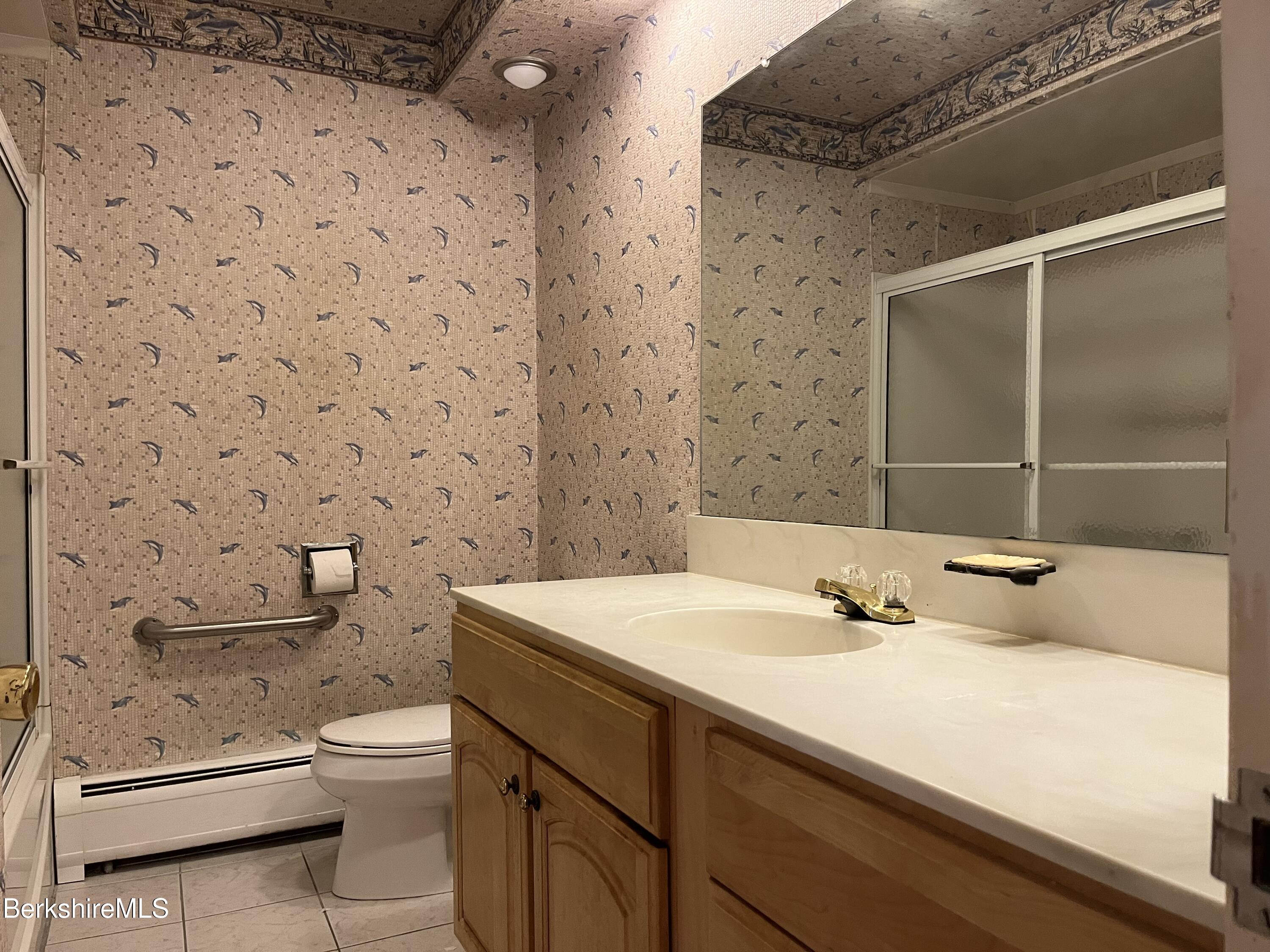 Pittsfield, Massachusetts 01201, United States, 4 Bedrooms Bedrooms, ,2 BathroomsBathrooms,Residential,Active,191155