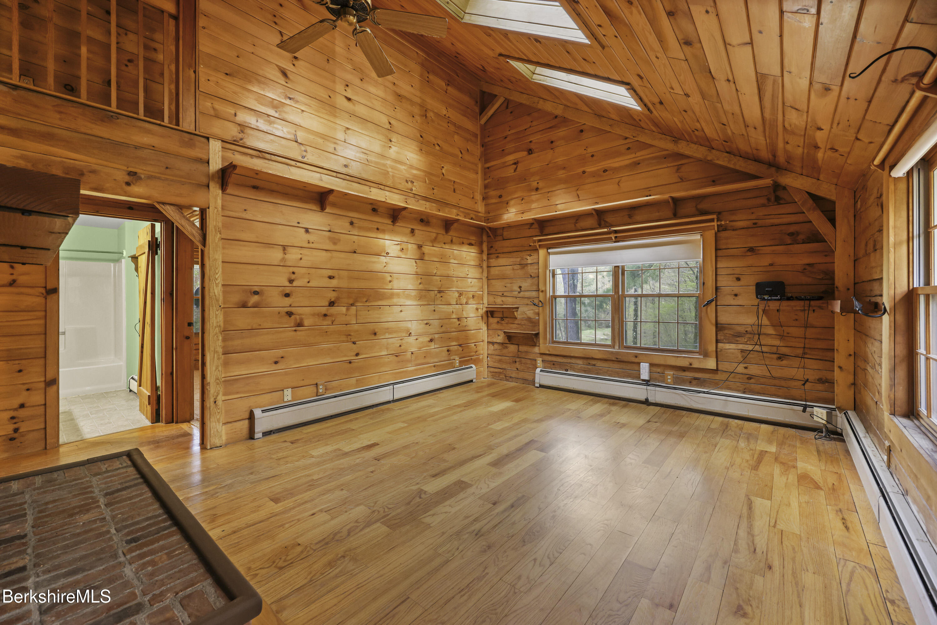 189 Cross Place Rd, Washington, Massachusetts image 9