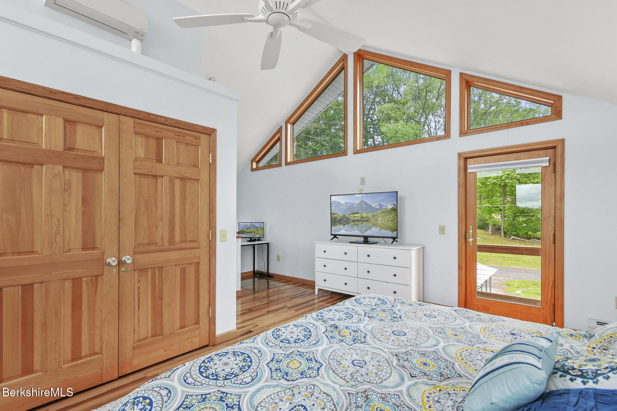10 Katherine St, Lanesborough, Massachusetts image 23