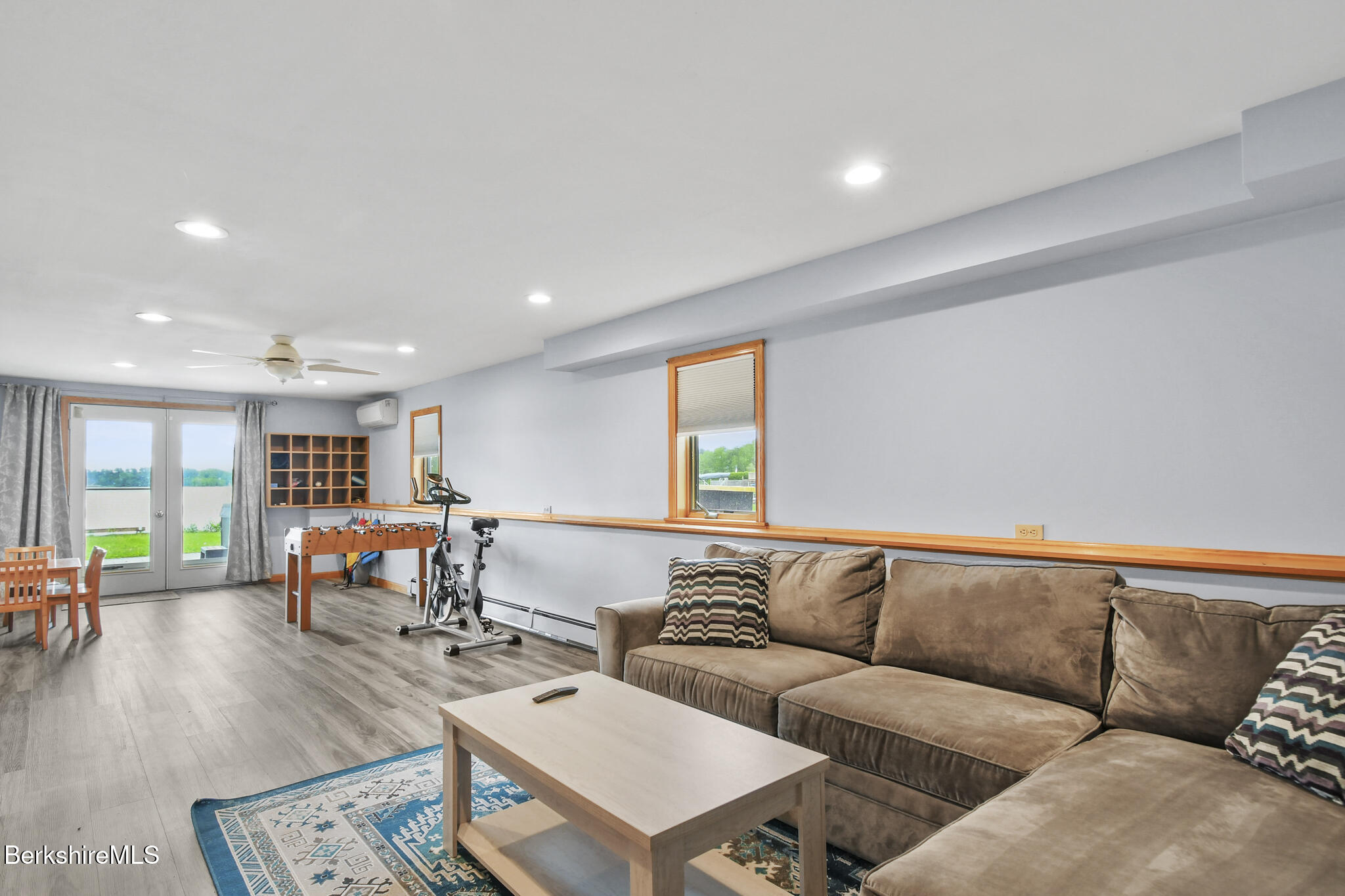 10 Katherine St, Lanesborough, Massachusetts image 35