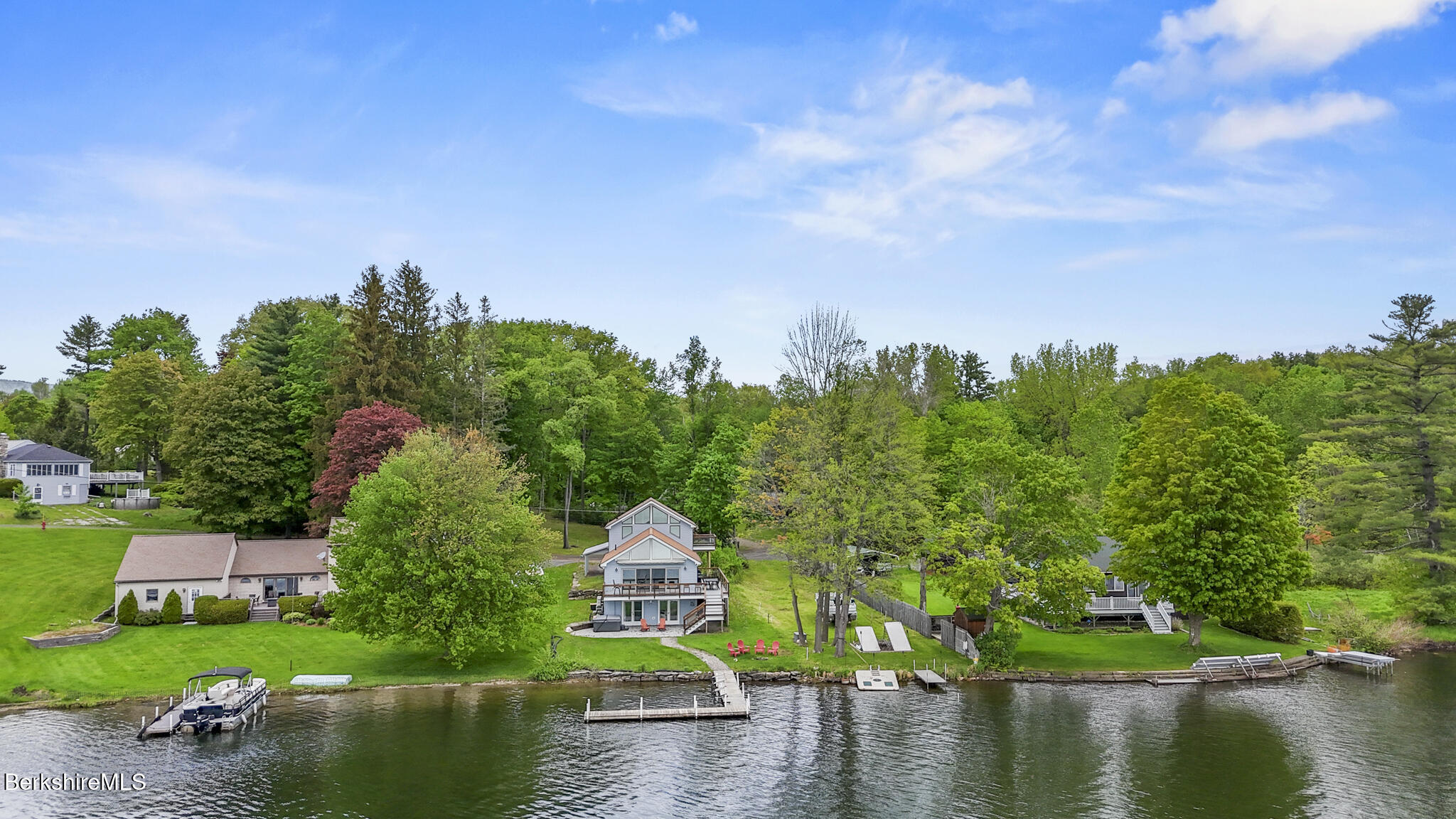10 Katherine St, Lanesborough, Massachusetts image 4