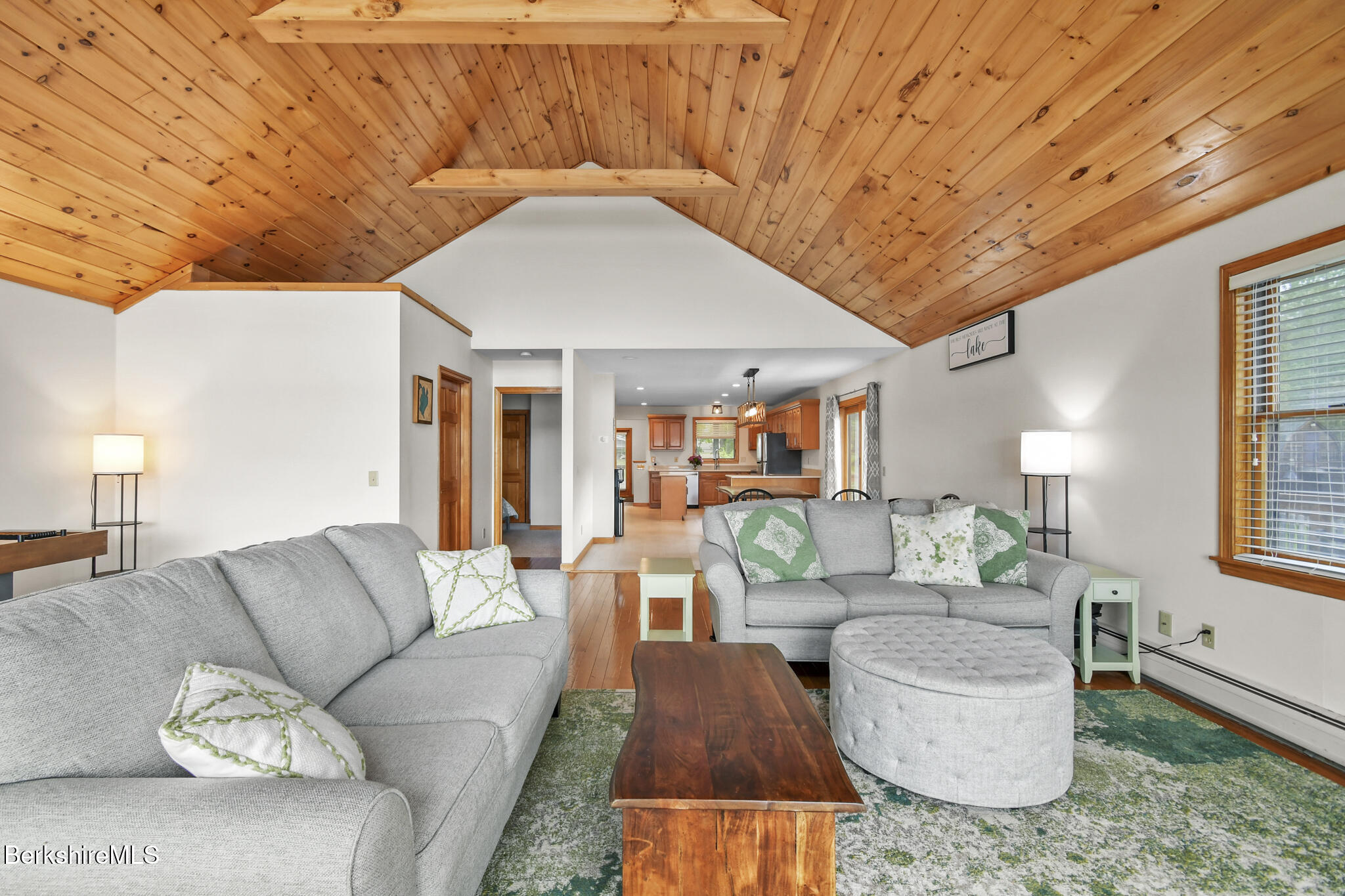 10 Katherine St, Lanesborough, Massachusetts image 21