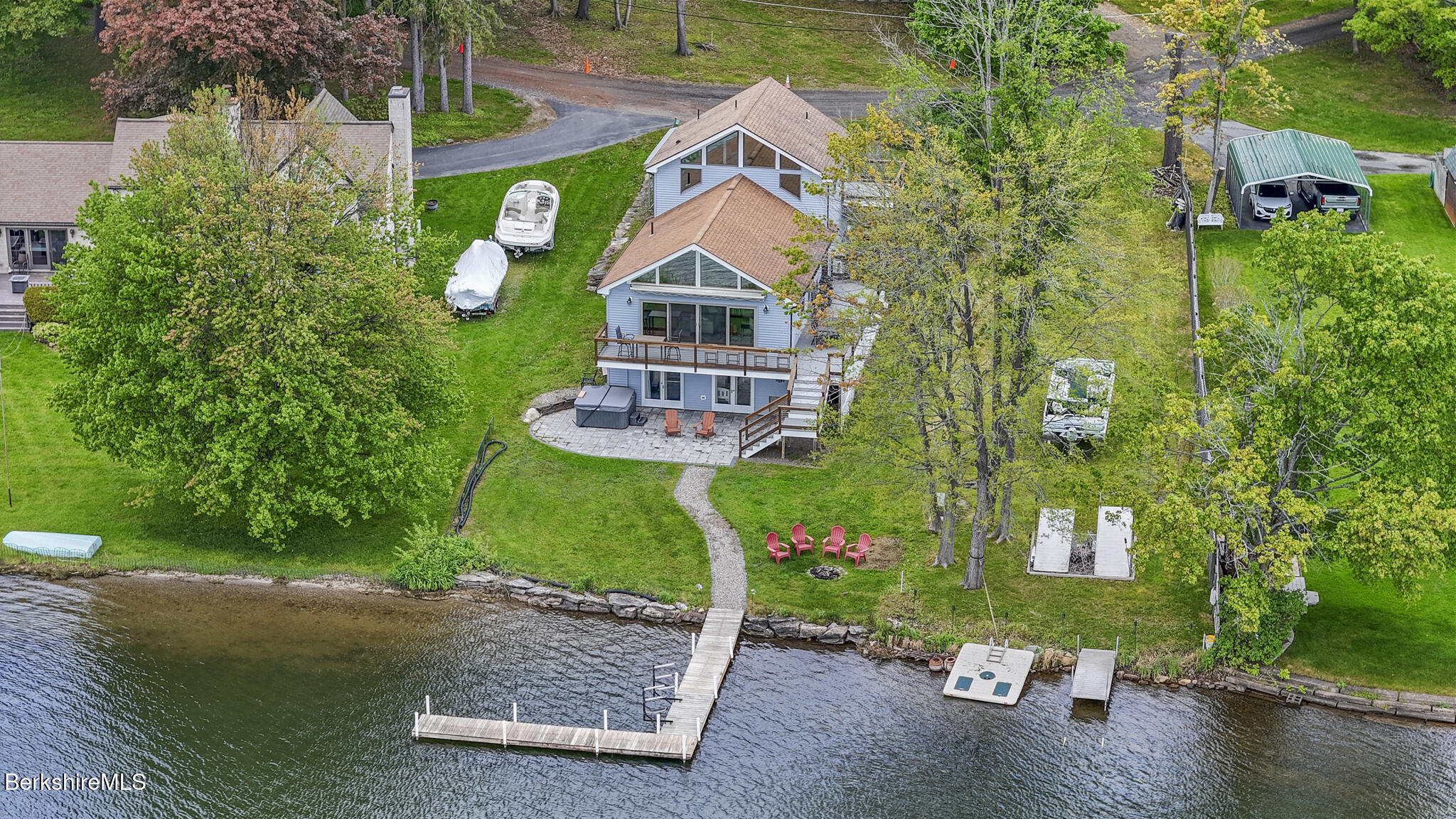 10 Katherine St, Lanesborough, Massachusetts image 2